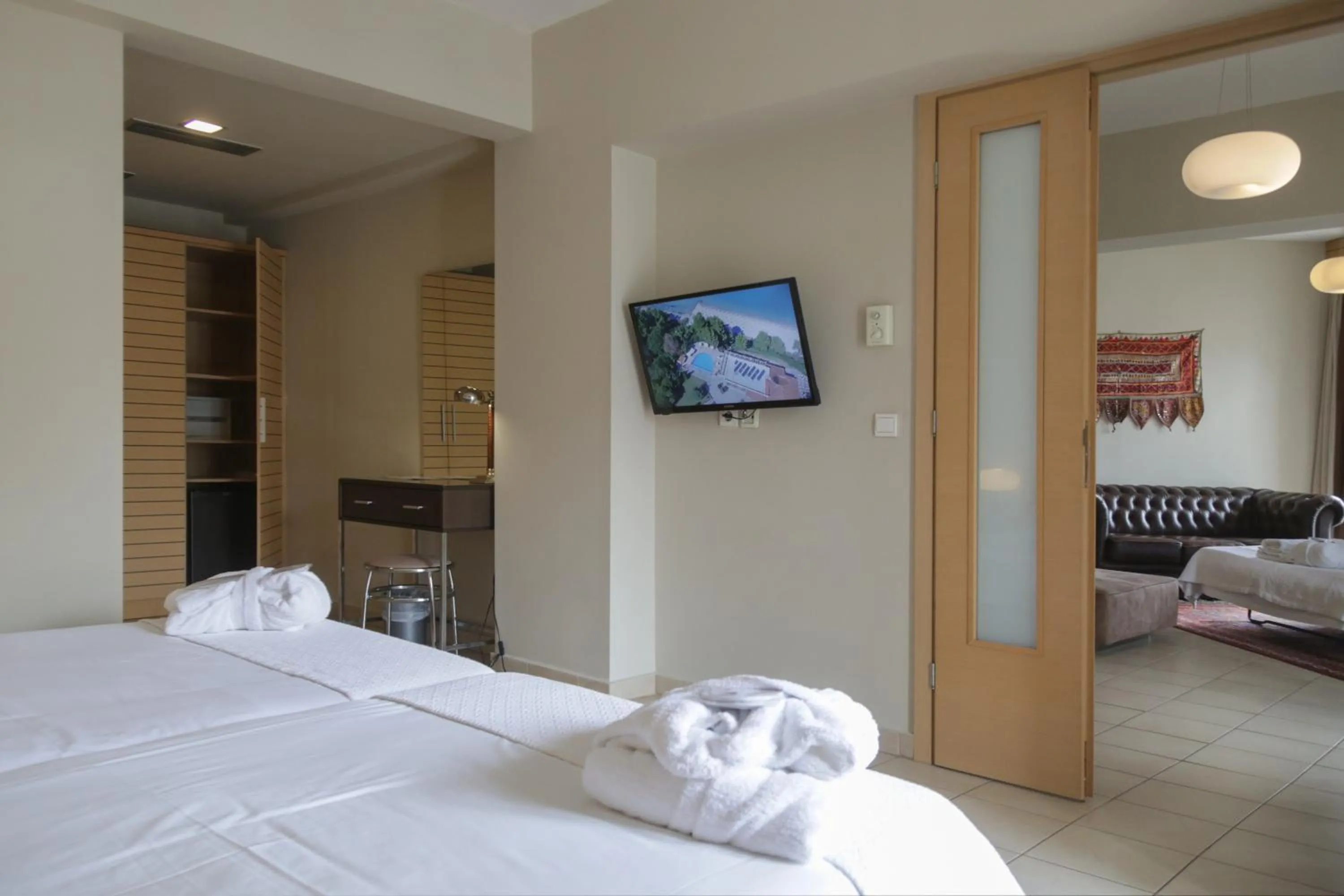 Bedroom, Bed in Astoria Hotel Thessaloniki