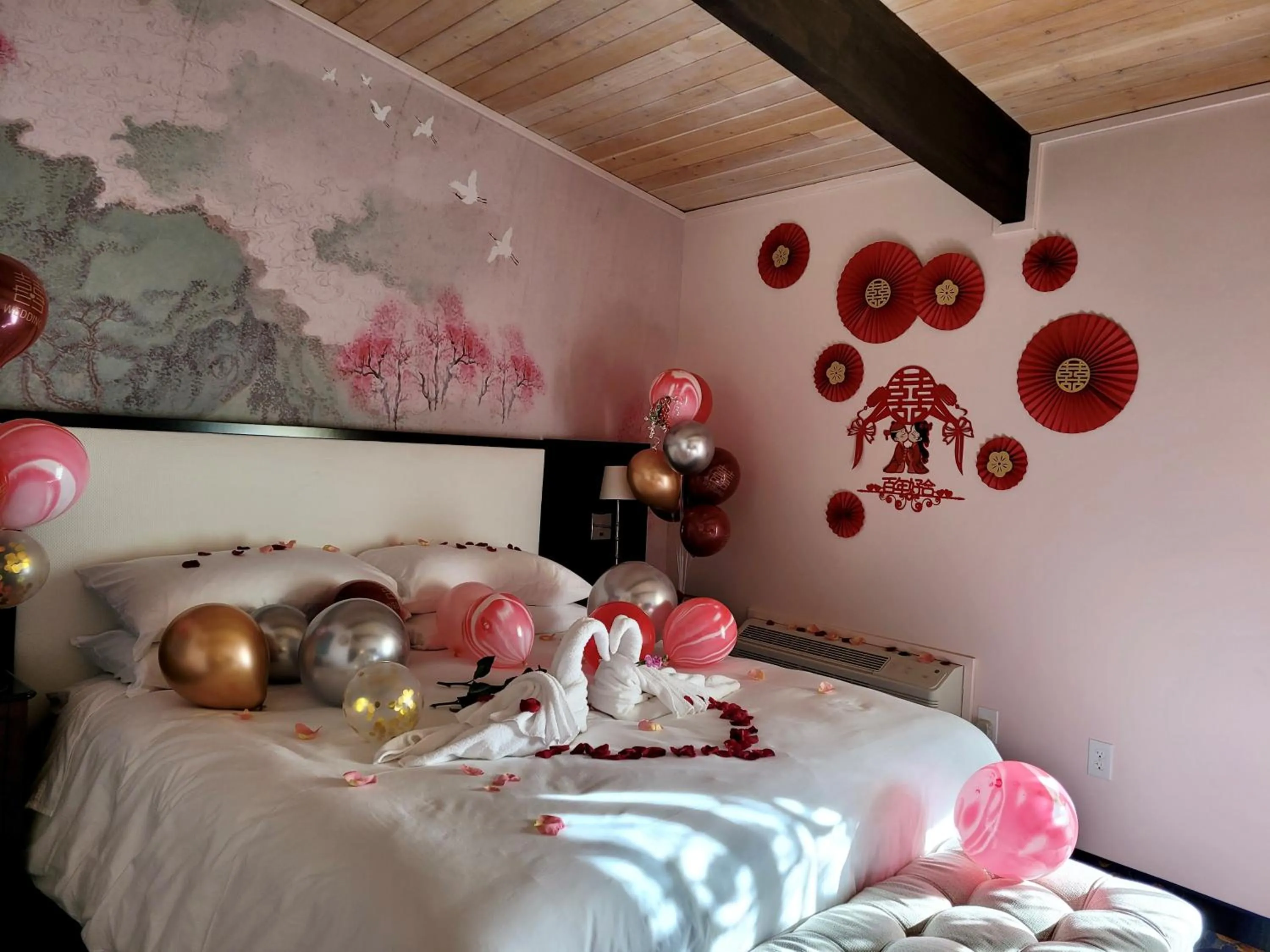 Bed in Wangshi China Palace