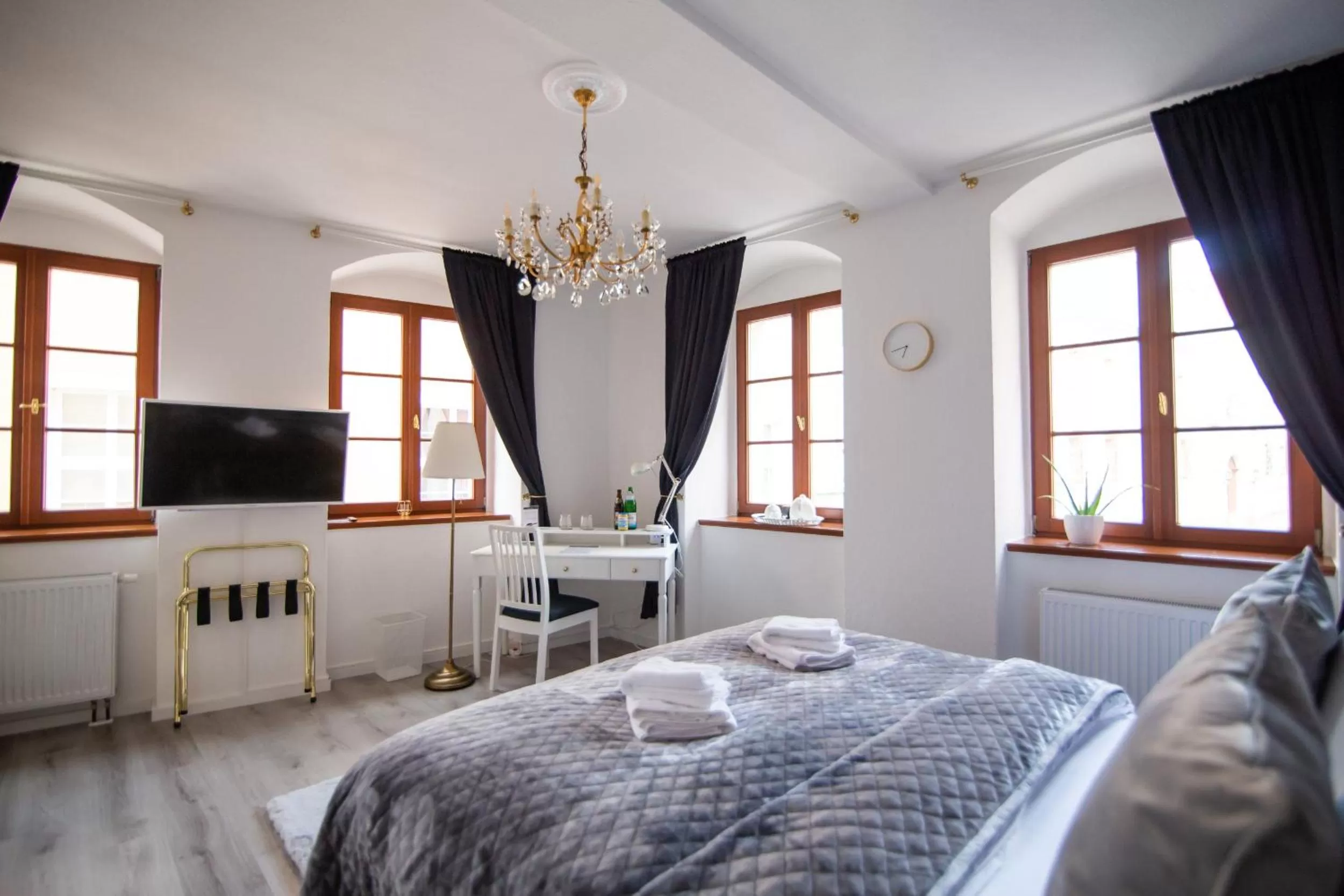 Bed in ApartOne Altstadt-Hotel