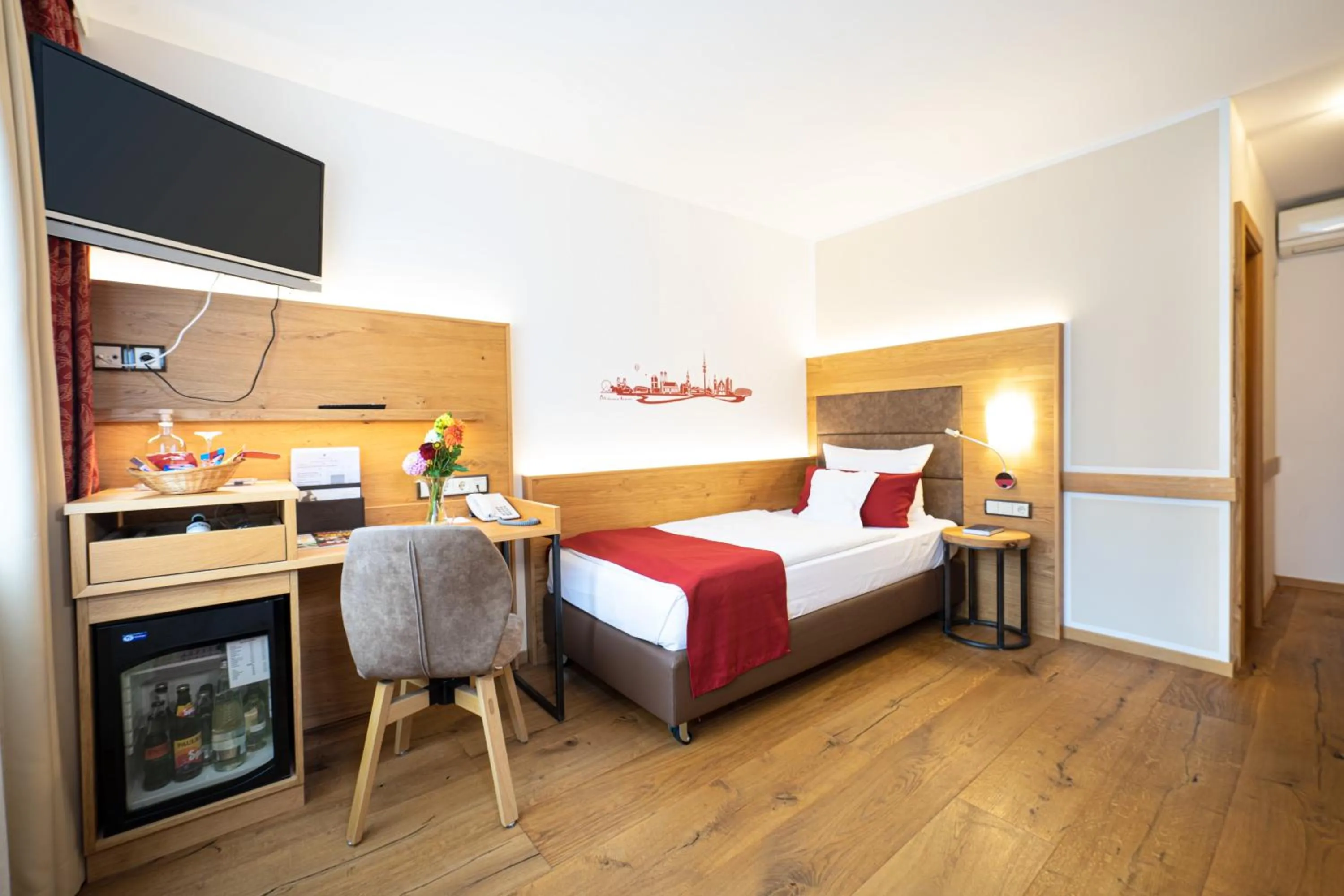 Bedroom, Bed in Park Hotel Laim