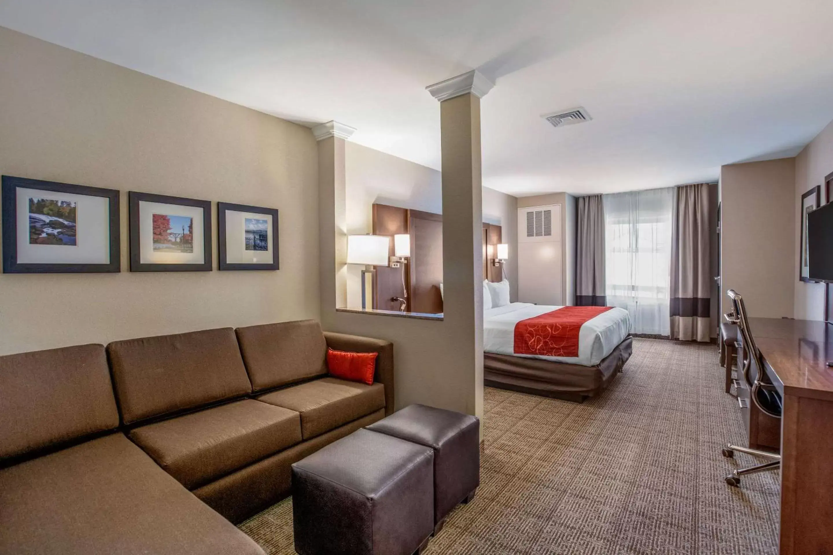 Comfort Suites Fishkill near Interstate 84 Comfort Suites Fishkill near Interstate 84