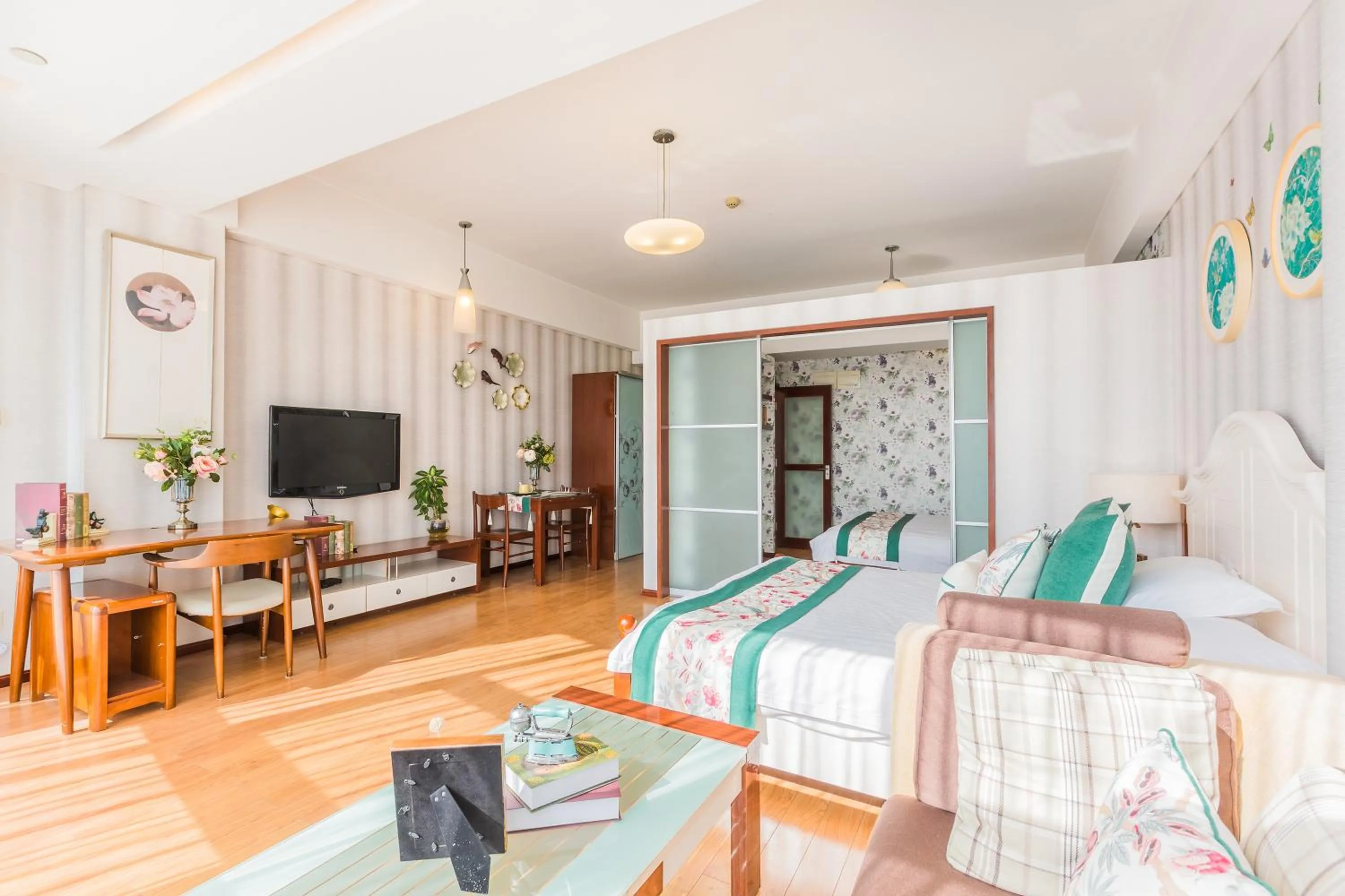 Bed in Westlake 7 Service Apartment