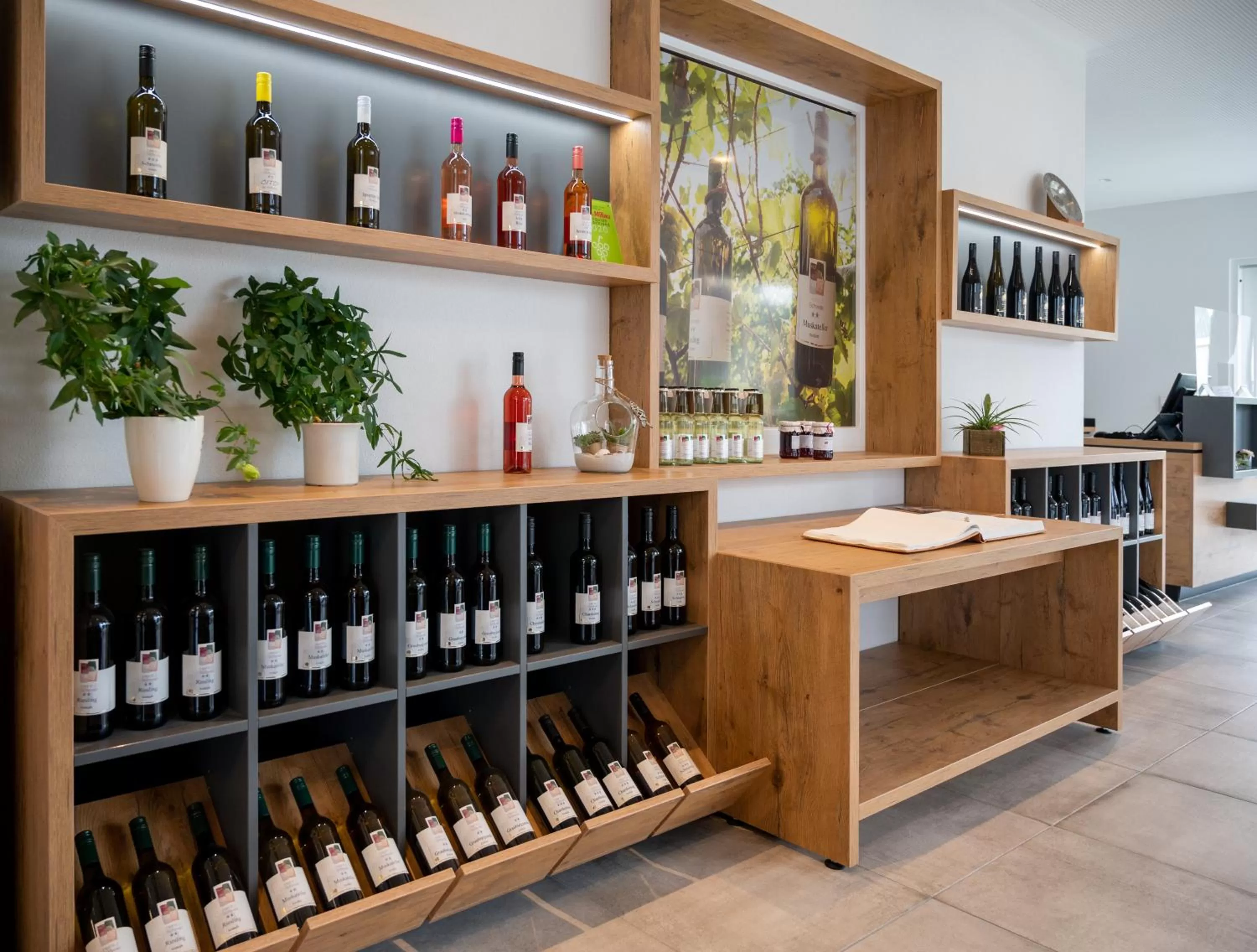 Lounge or bar in Vinotel Heinz J. Schwab