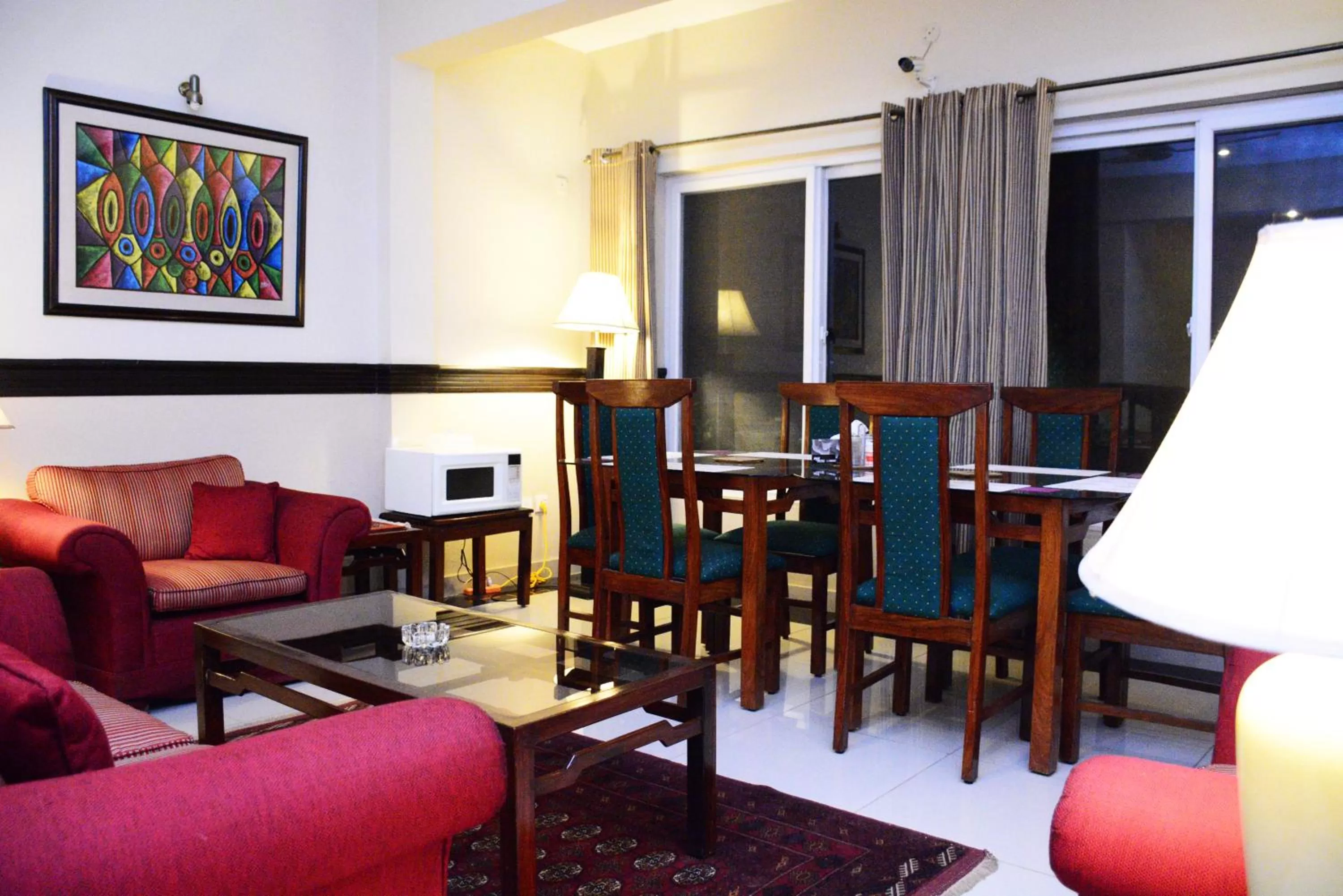 Food and drinks in Jasmine Inn