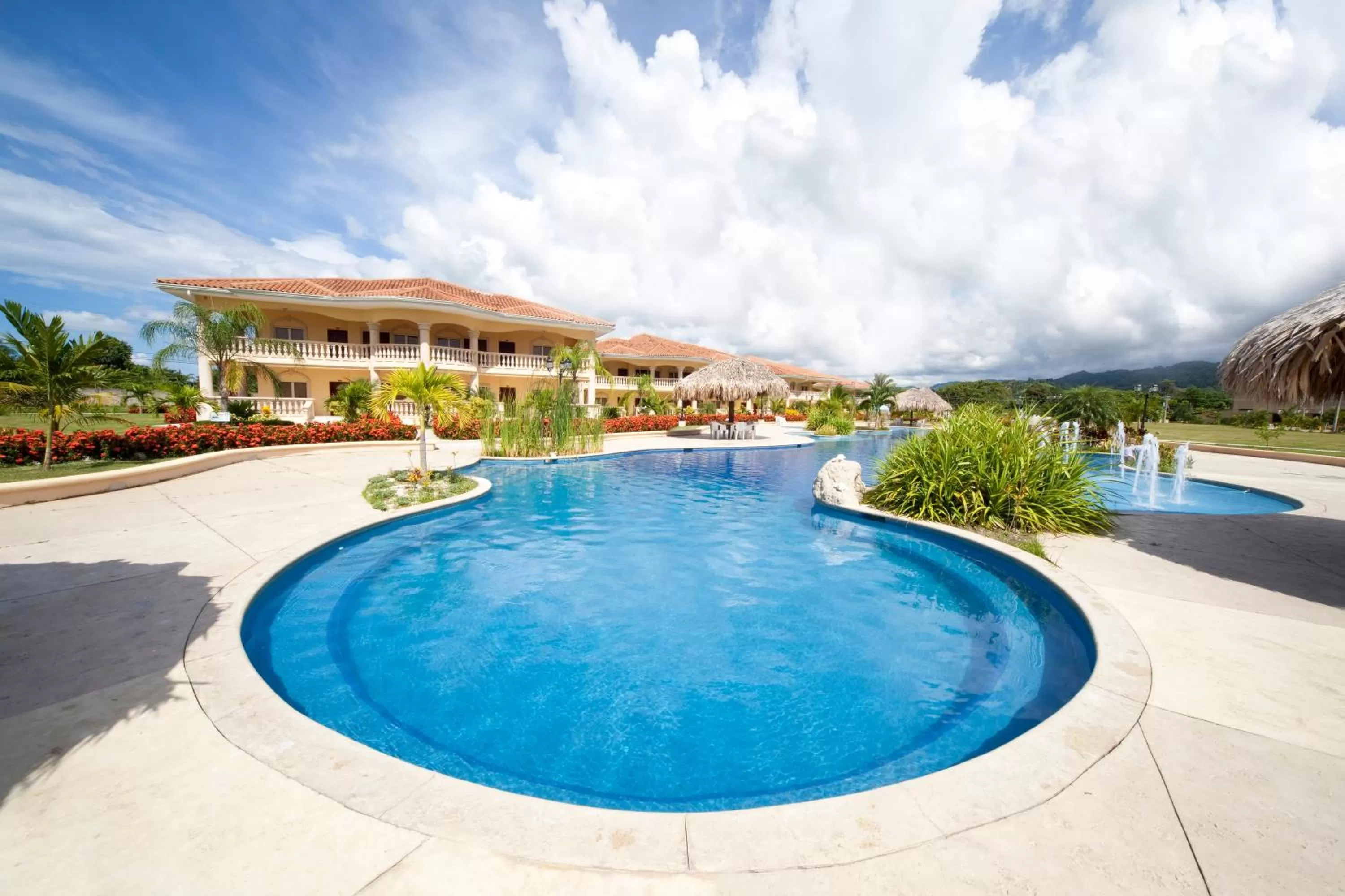 Swimming Pool in La Ensenada Beach Resort