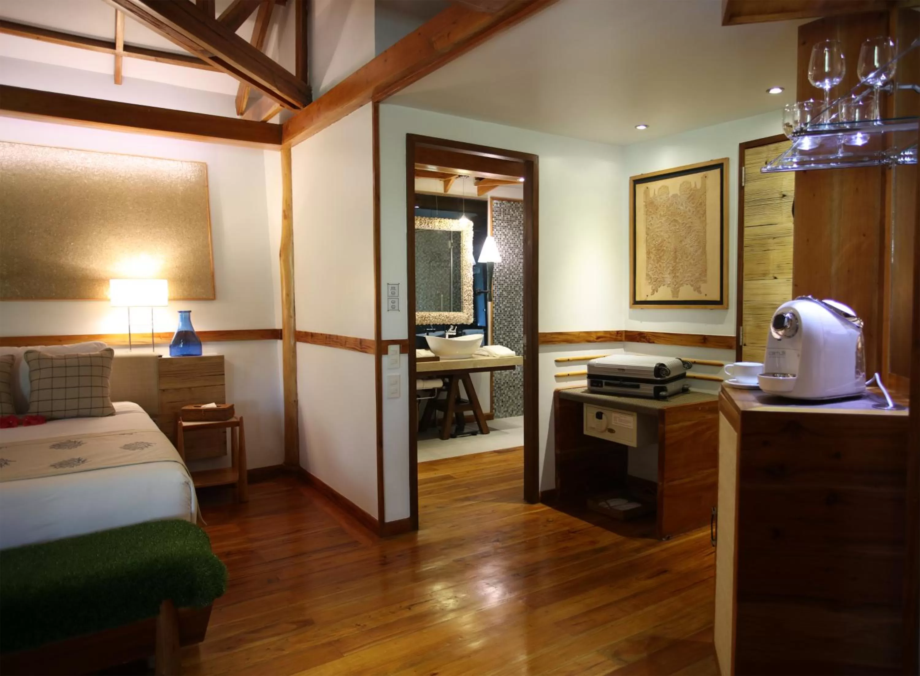 Coffee/tea facilities, Bed in Donatela Resort and Sanctuary