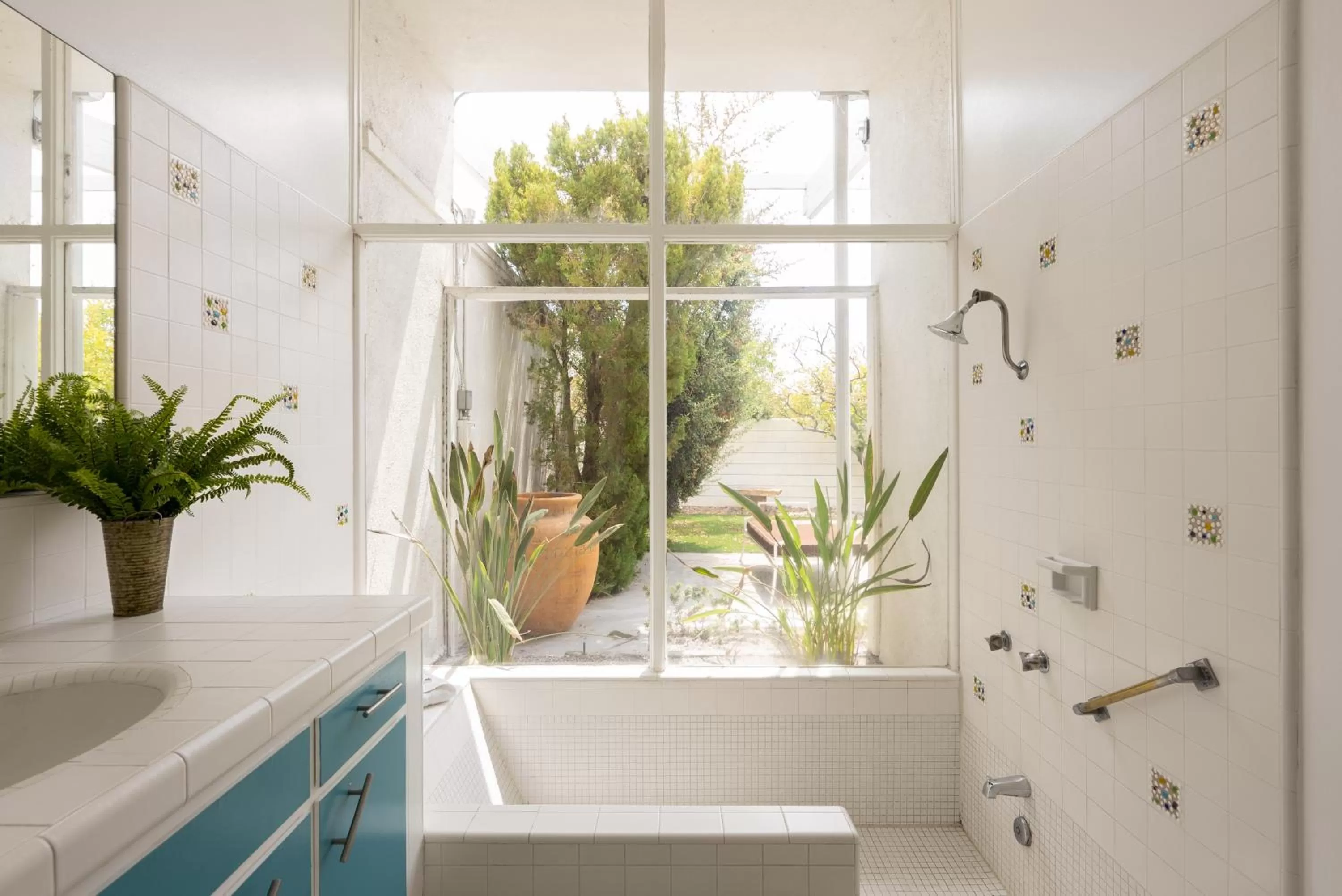 The Monkey Tree Hotel by AvantStay