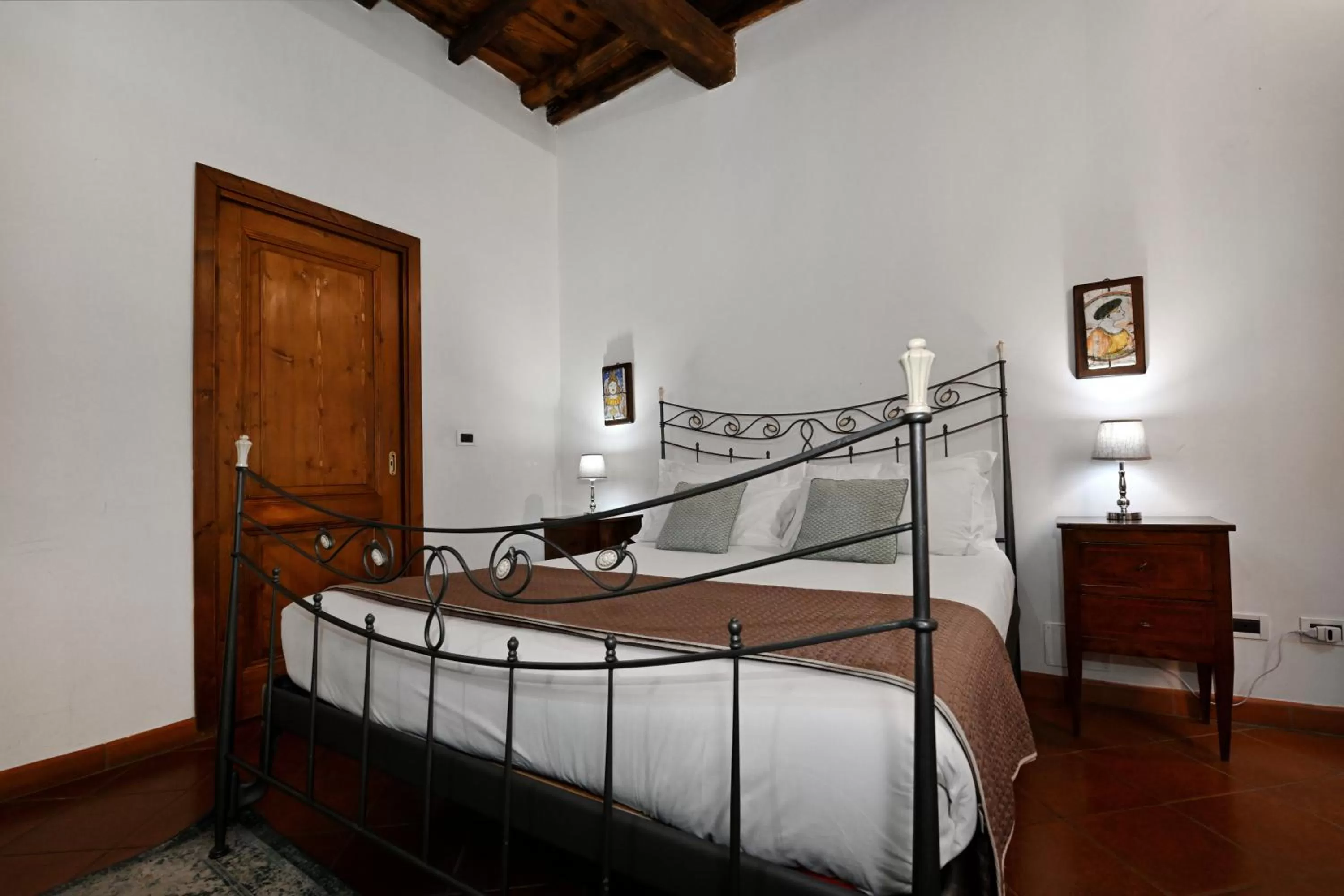 Bed in Vicolo dell'Aquila - Residenze Romanae