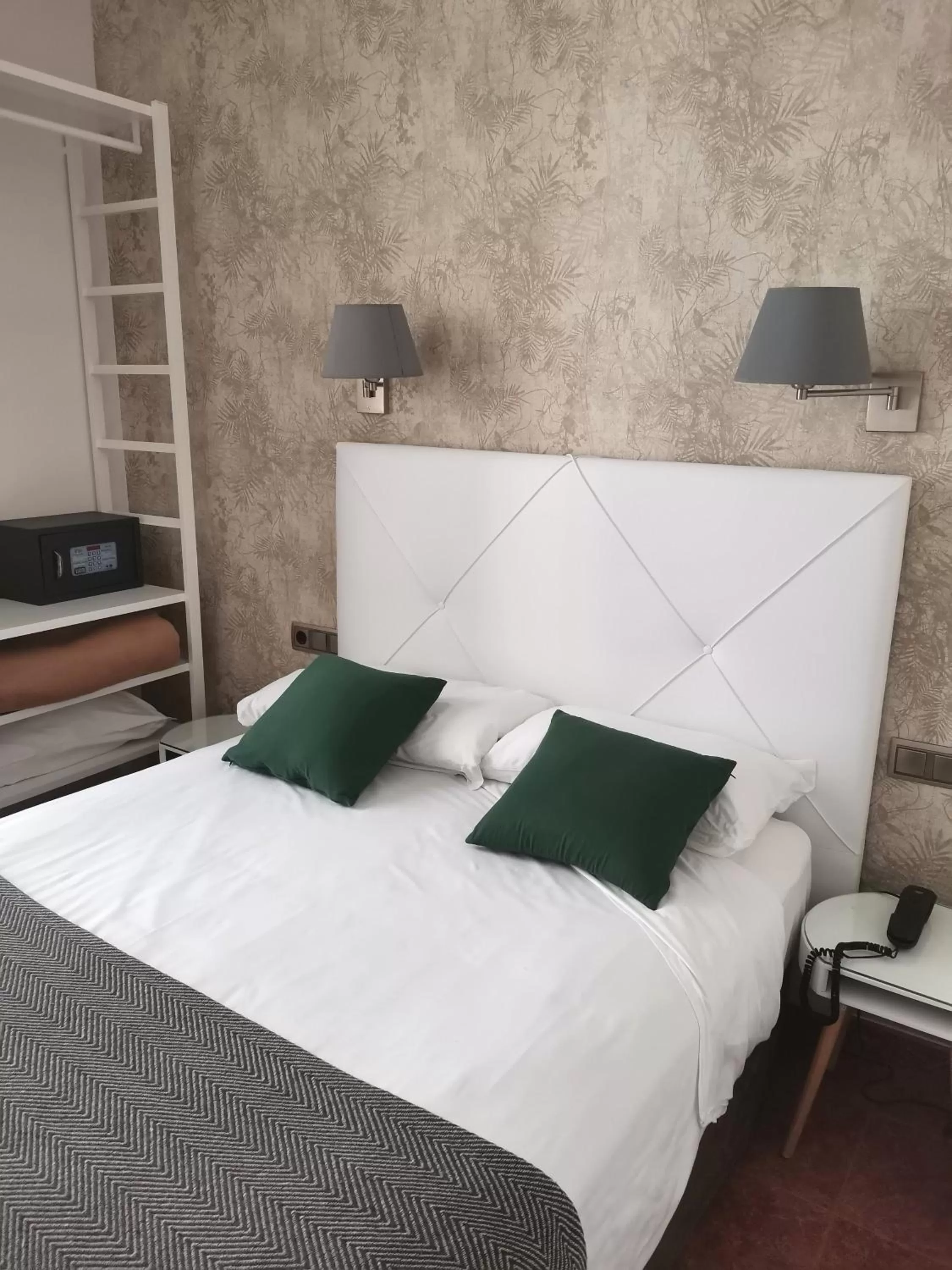Bed in Hotel Lloret Ramblas