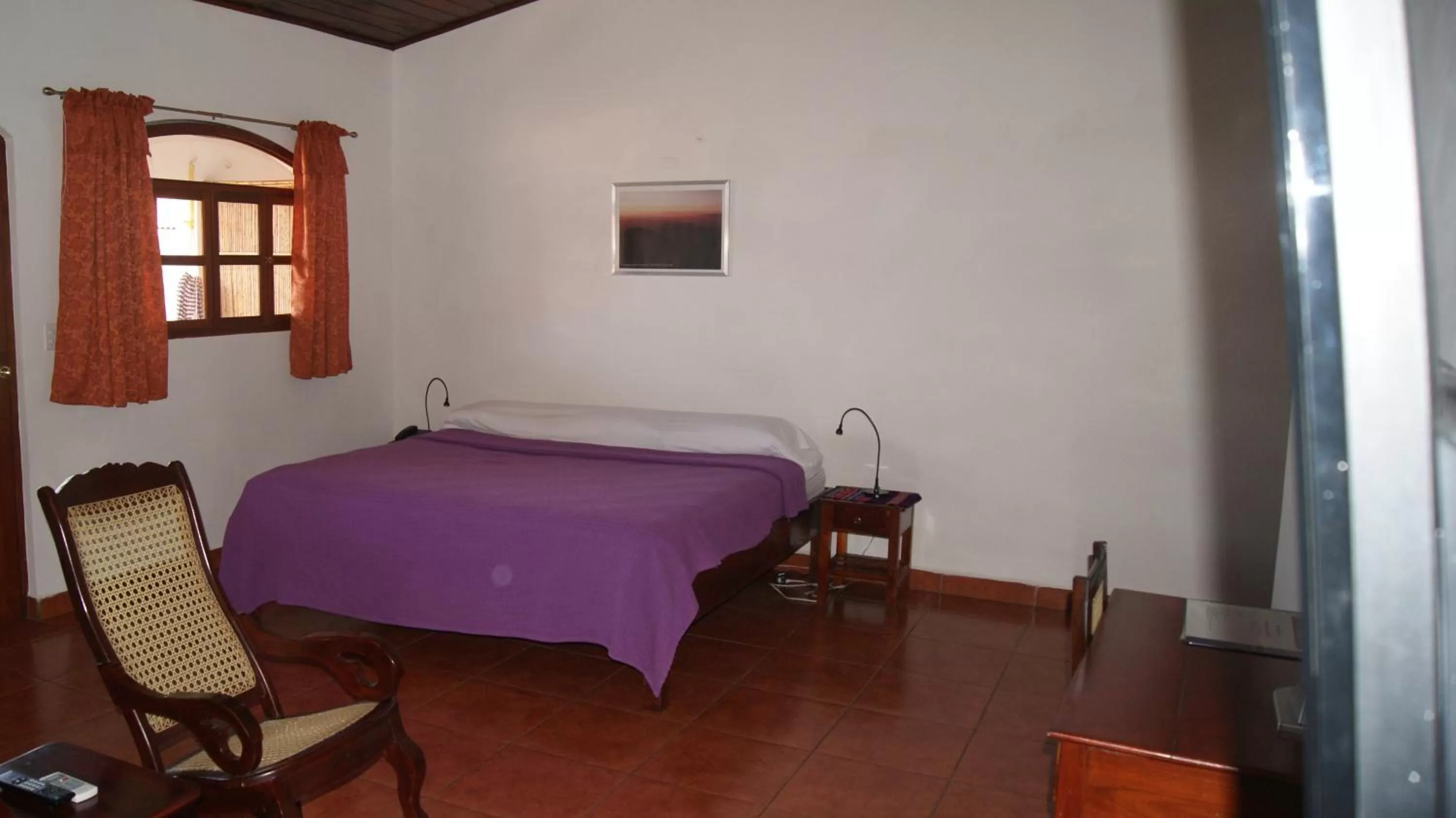 Photo of the whole room, Bed in Hotel Cacique Adiact