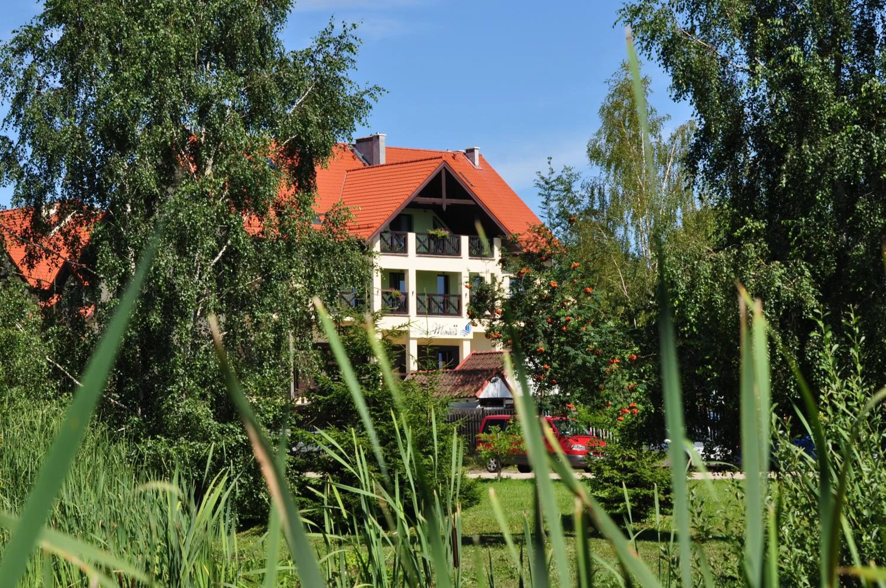Facade/entrance, Property Building in Hotel Santa Monica