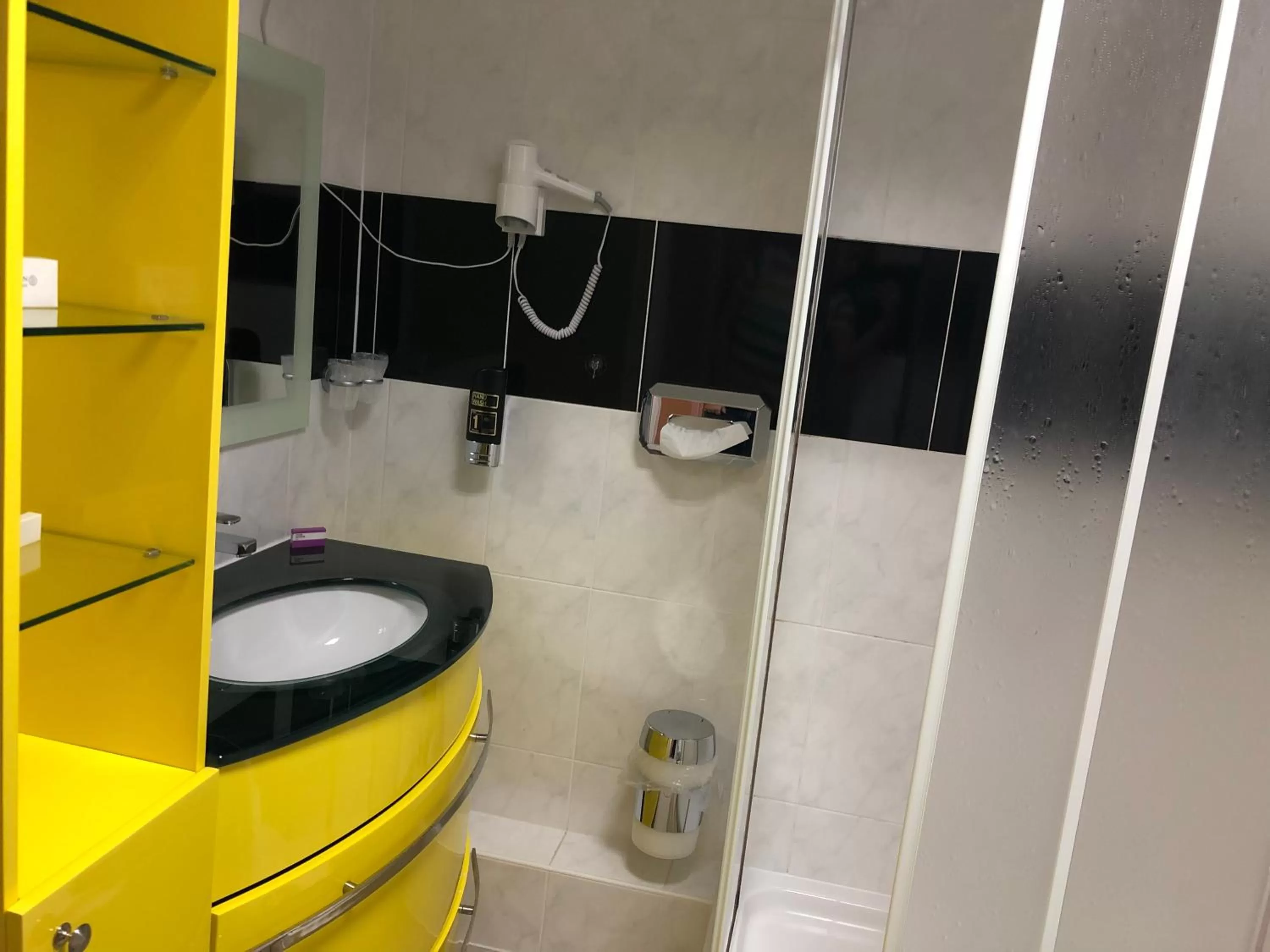 Bathroom in Astoria Hotel Heimbach