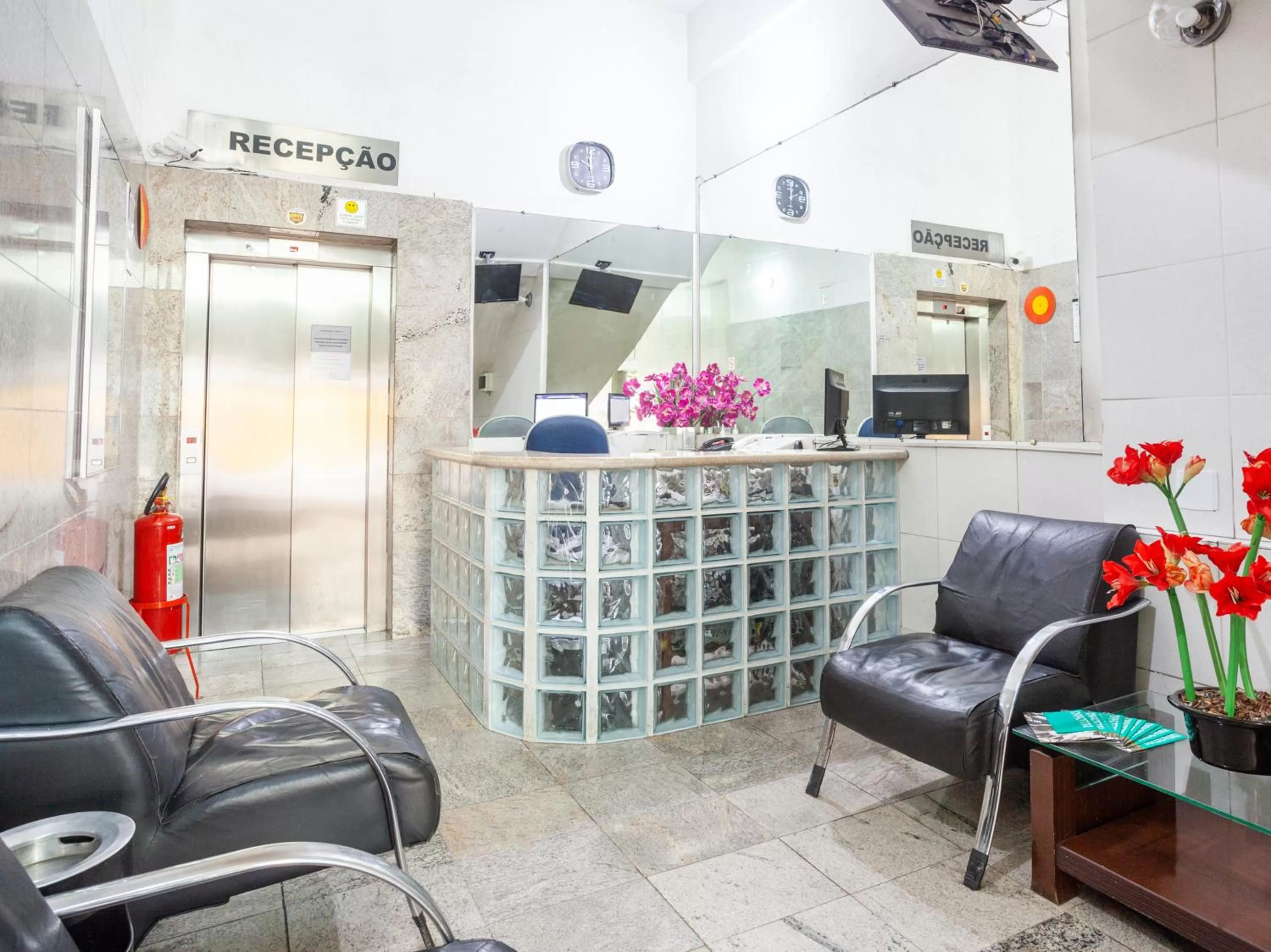 Lobby or reception, Lobby/Reception in Hotel Economy 888 - By UP Hotel - Próximo a Praça da Estação e Rodoviária