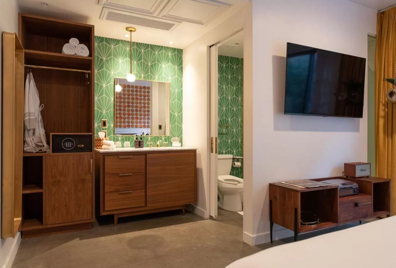 Bathroom in RISE Uptown