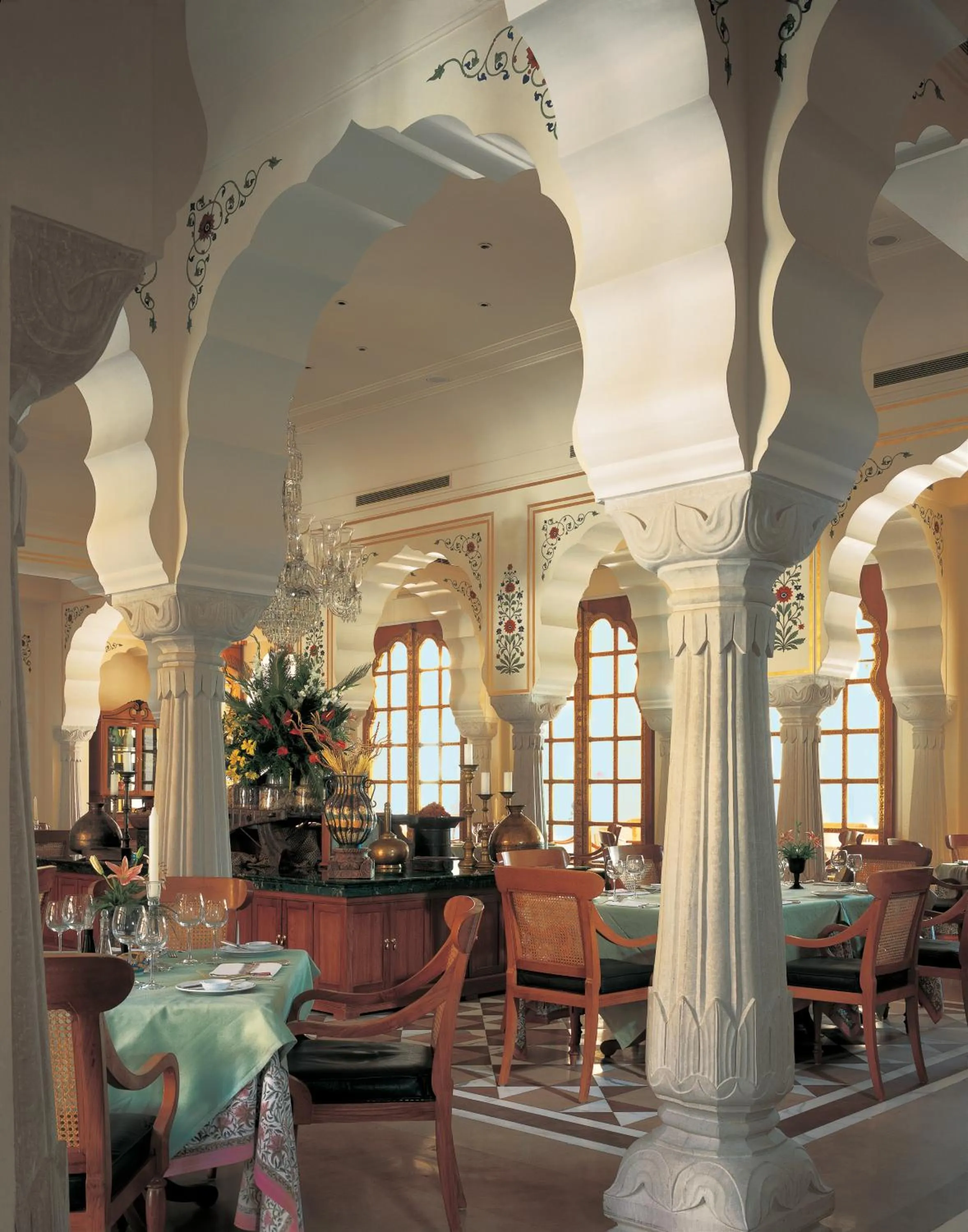 Restaurant/places to eat in The Oberoi Rajvilas Jaipur