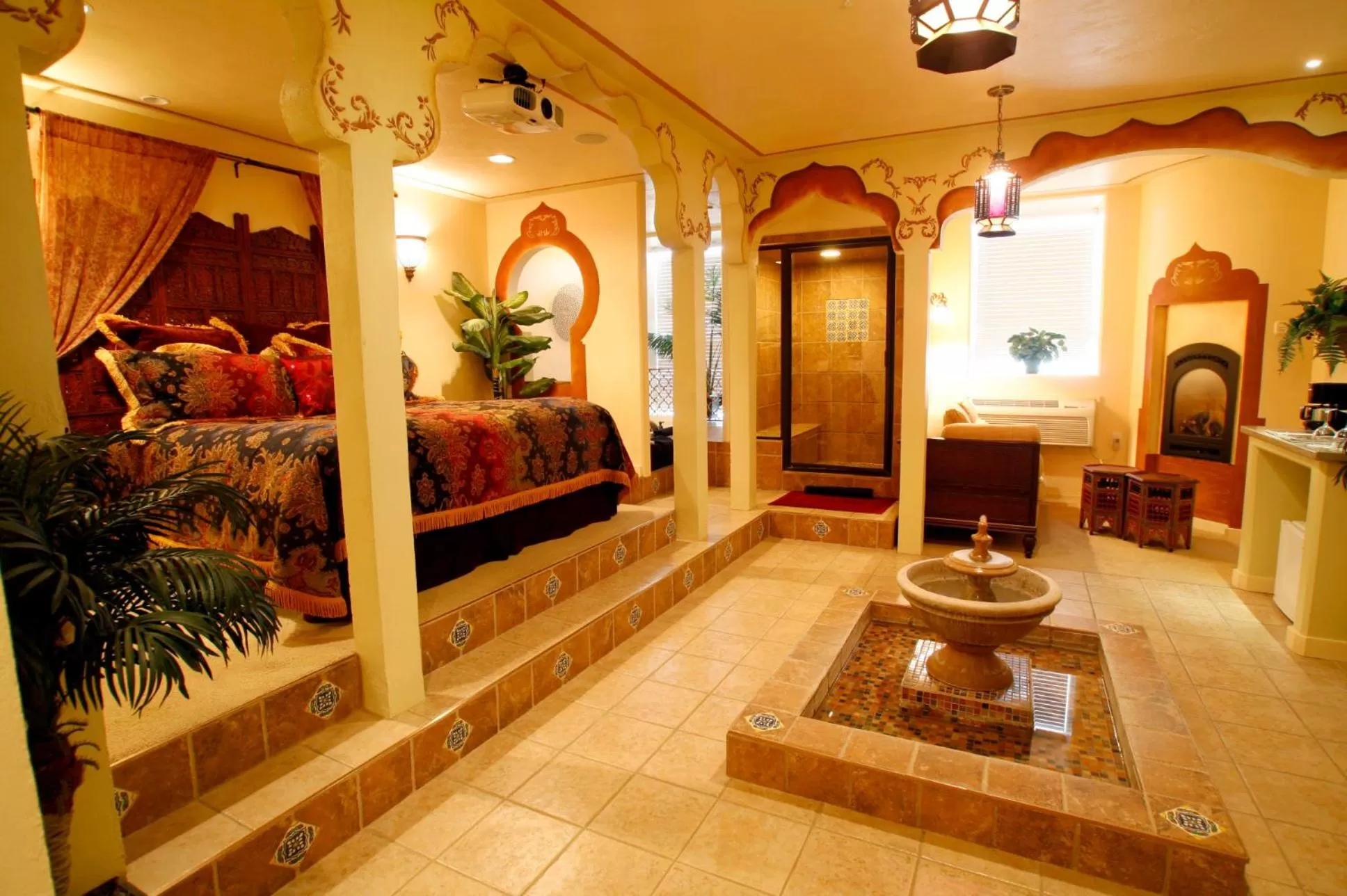 Destinations Inn Theme Rooms