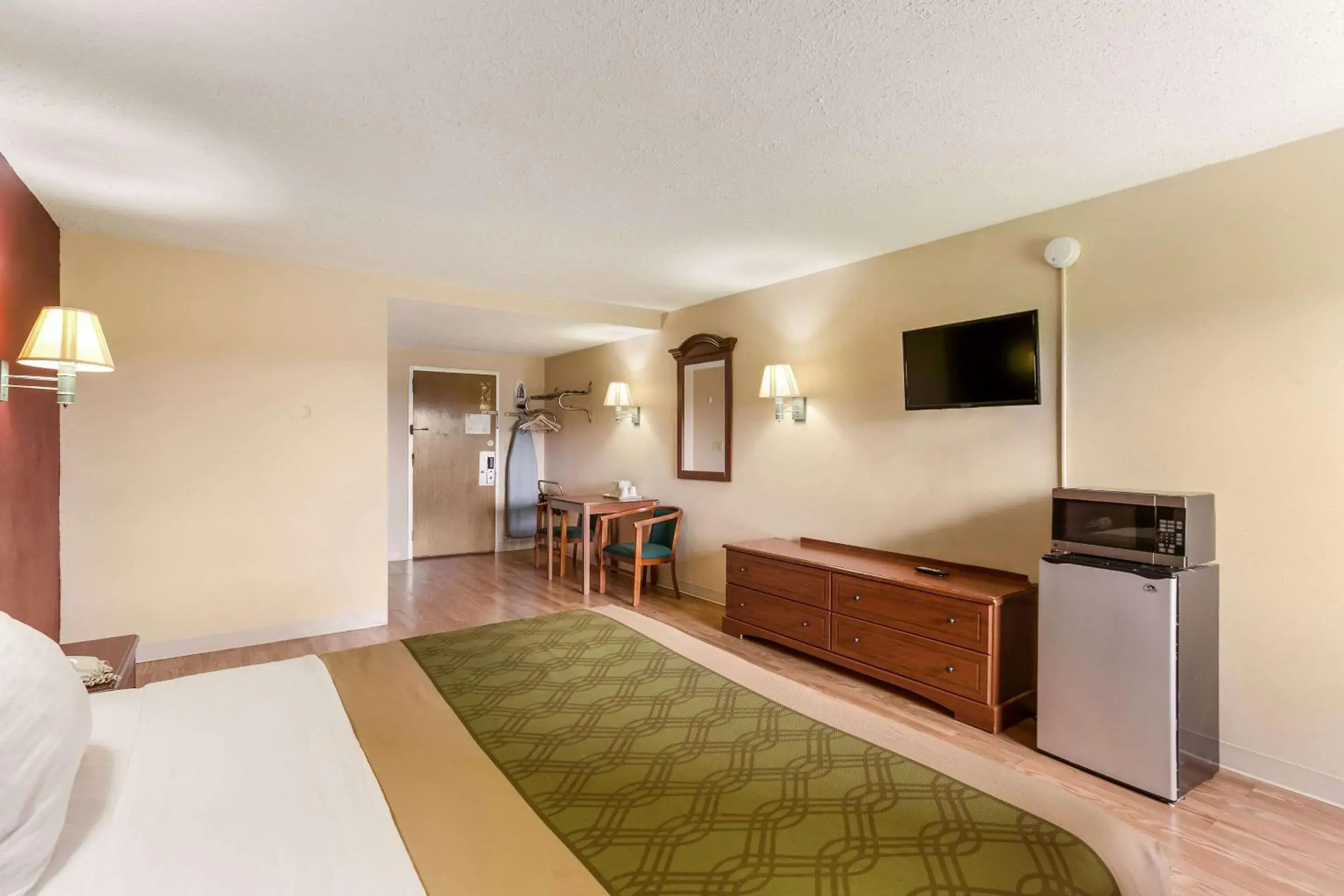 Economy Single Room - single occupancy in Inn at York Economy Single Room - single occupancy in Inn at York