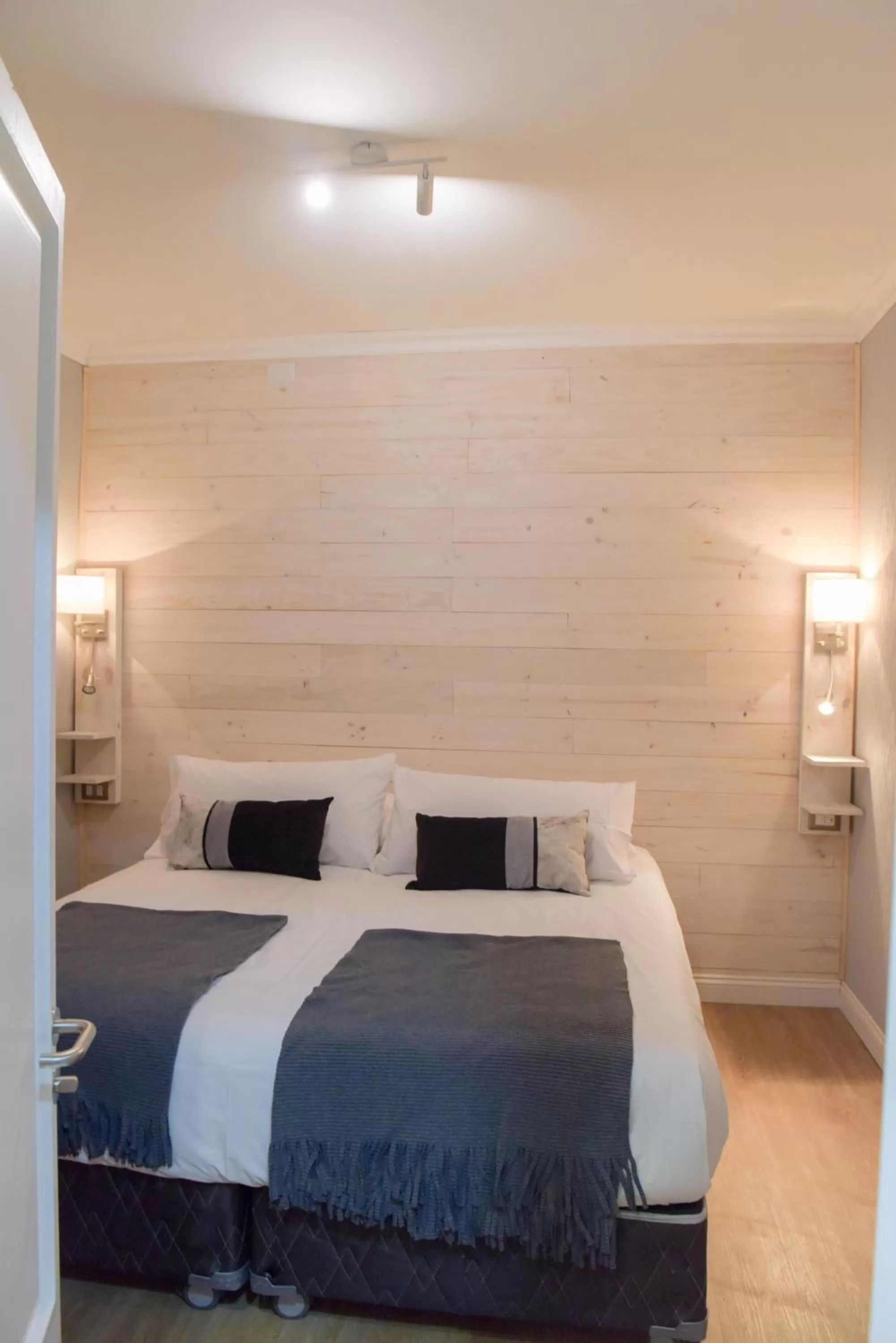 Photo of the whole room, Bed in Hostal Boutique Puerta Roja