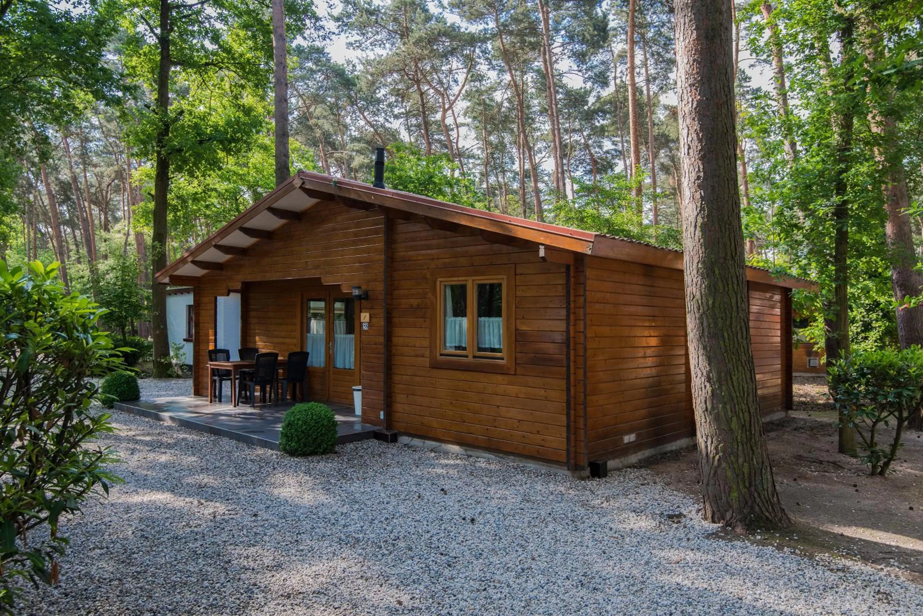 Facade/entrance, Property Building in Motel- Bungalow-& Chaletpark de Brenkberg