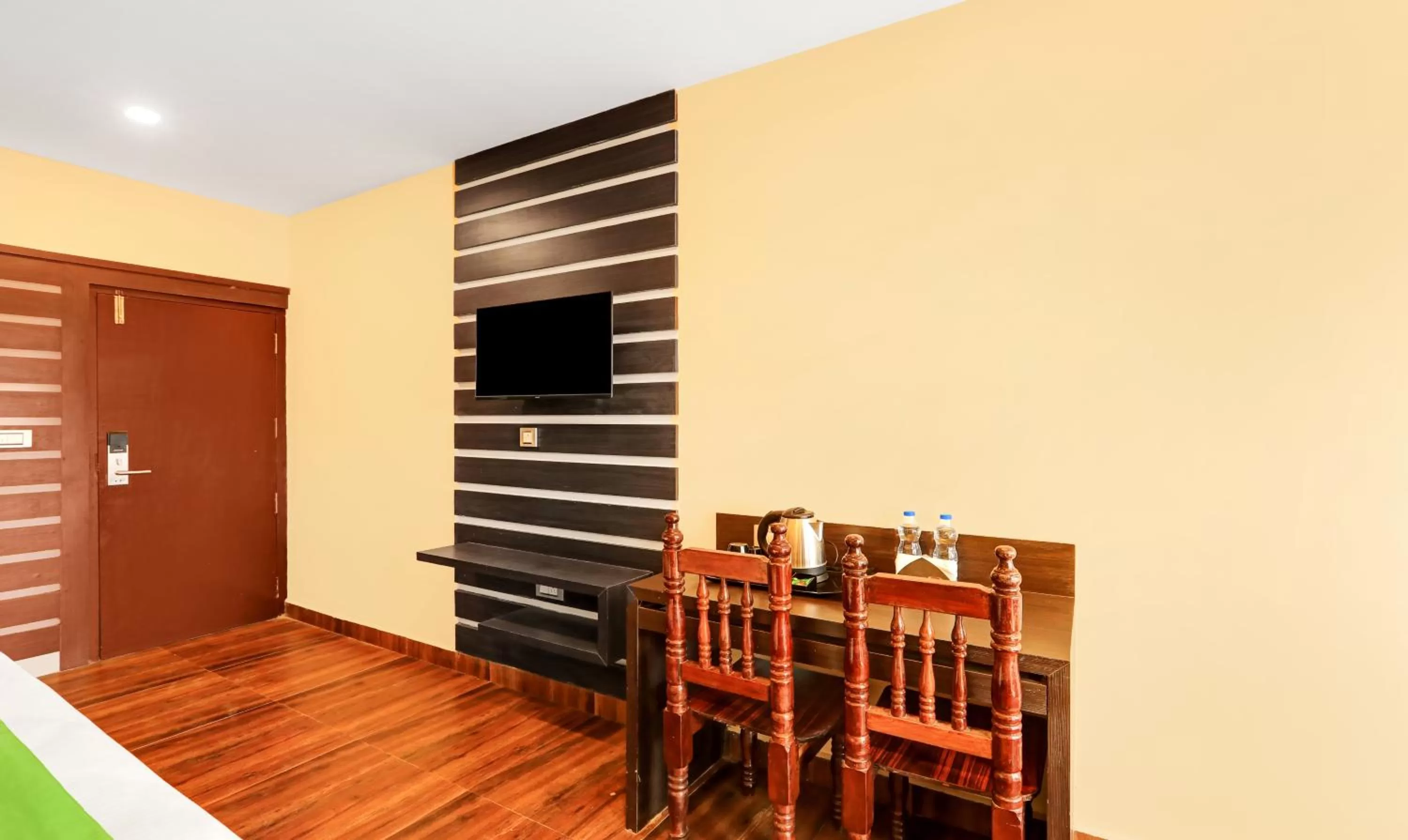 Coffee/tea facilities in Treebo Doha King