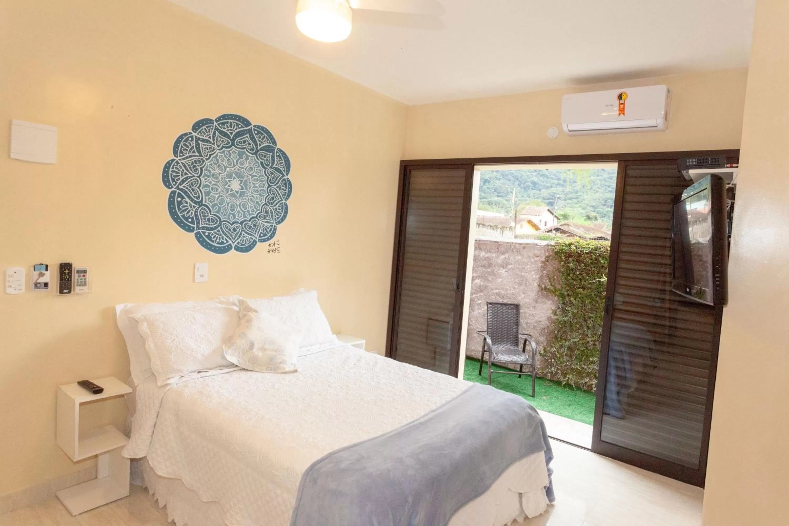 Bed in Ubatuba Ecologic Pousada