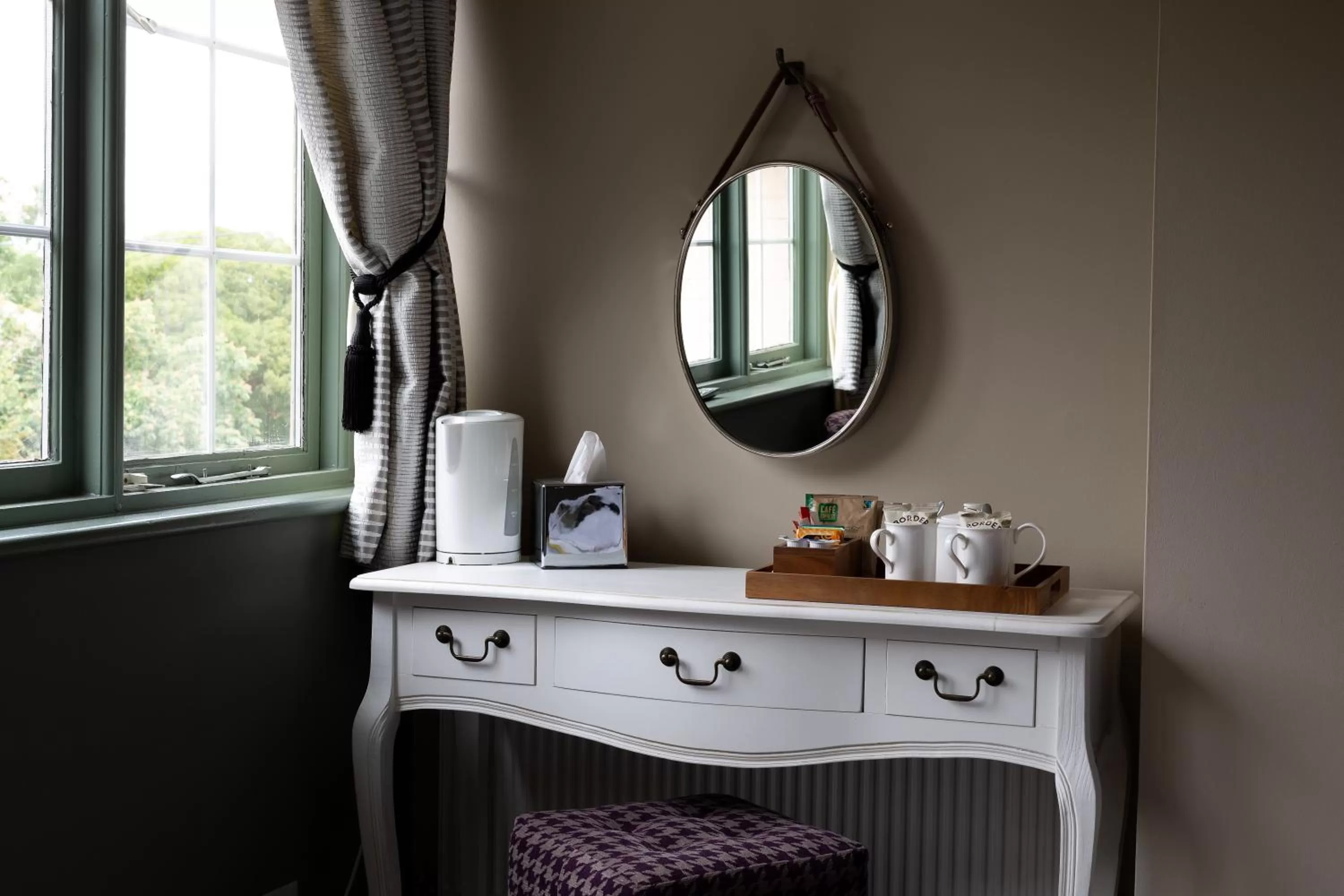 Bedroom in The Poacher Inn