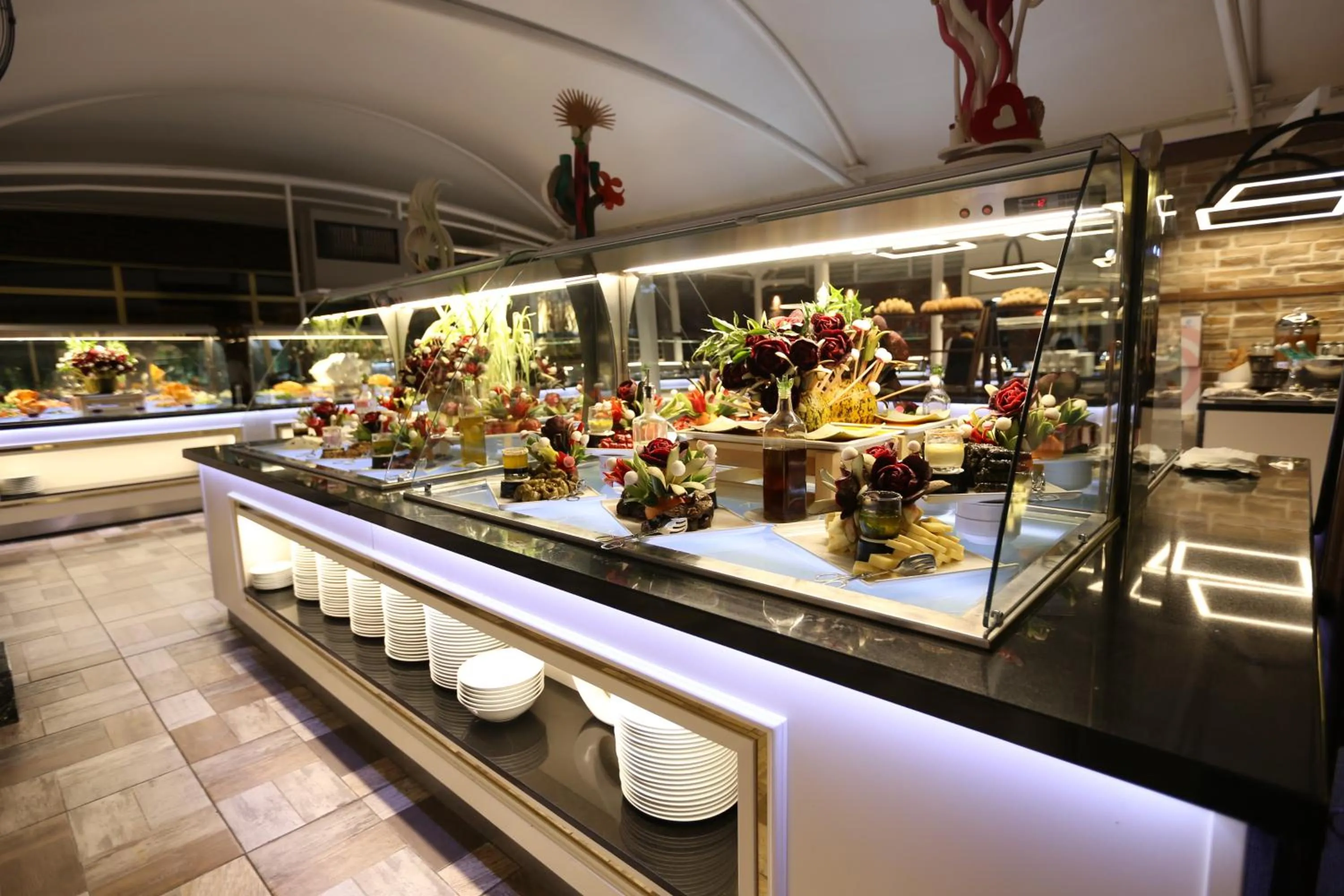 Restaurant/places to eat in Latanya Hotel Ankara