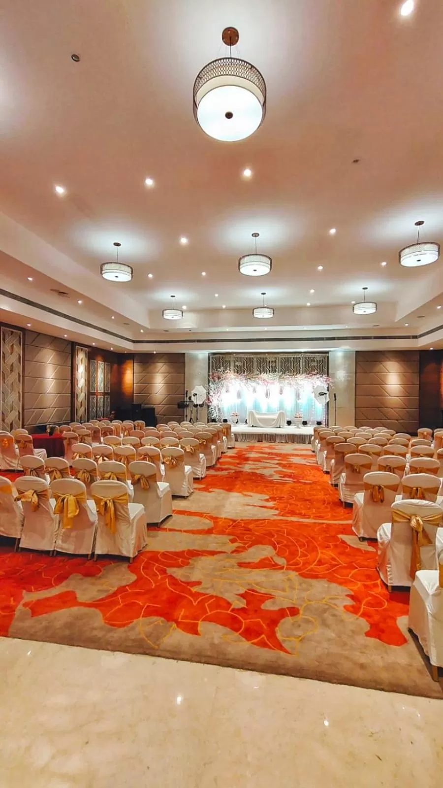 Banquet/Function facilities in Royal Orchid Central Grazia, Navi Mumbai