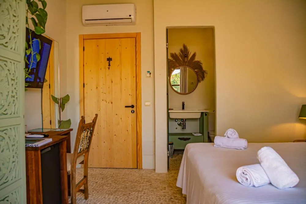 Bedroom, Bed in Boutique Hostal La Curandera de Salinas