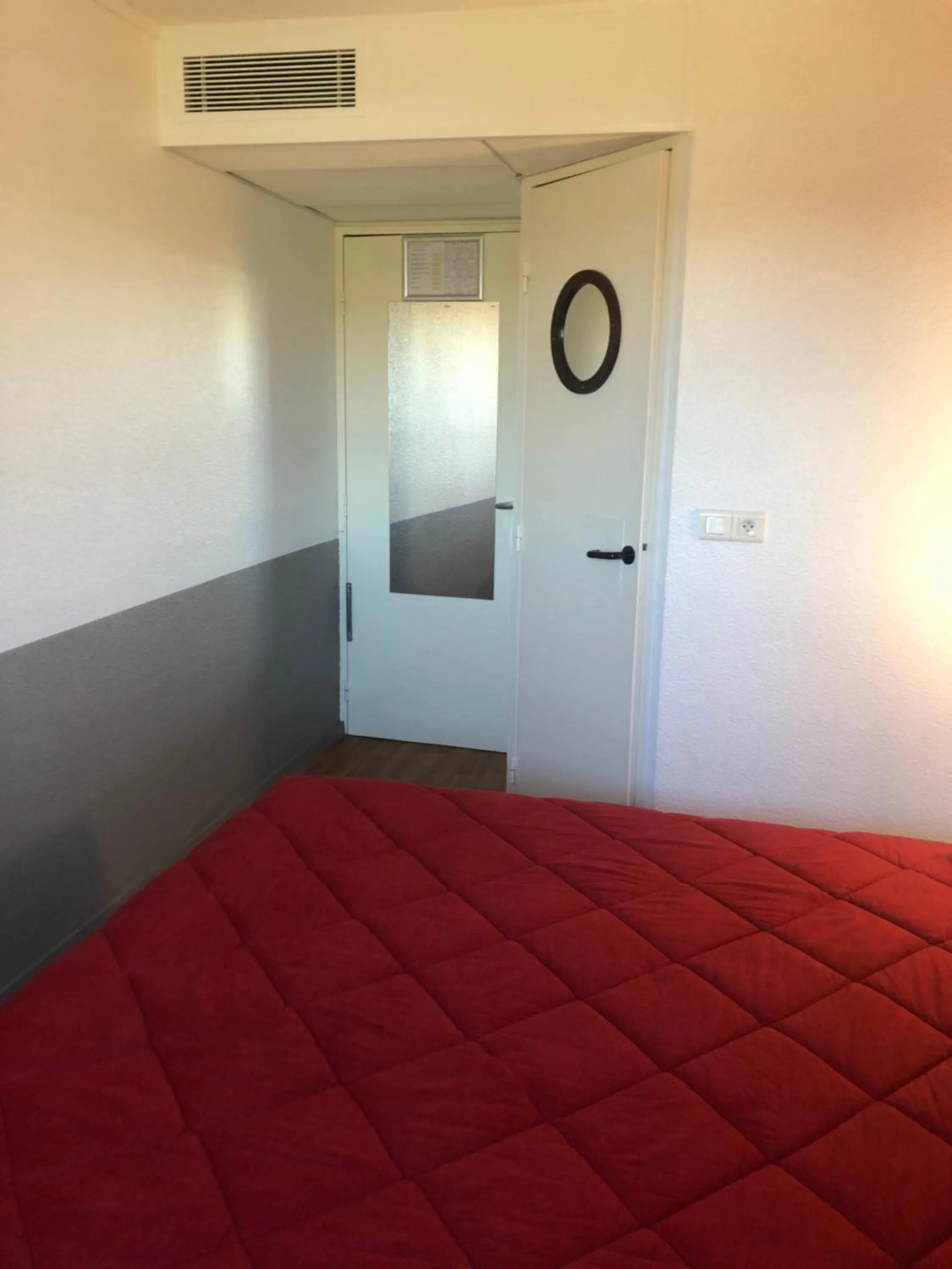 Bedroom in Premiere Classe Rungis - Orly