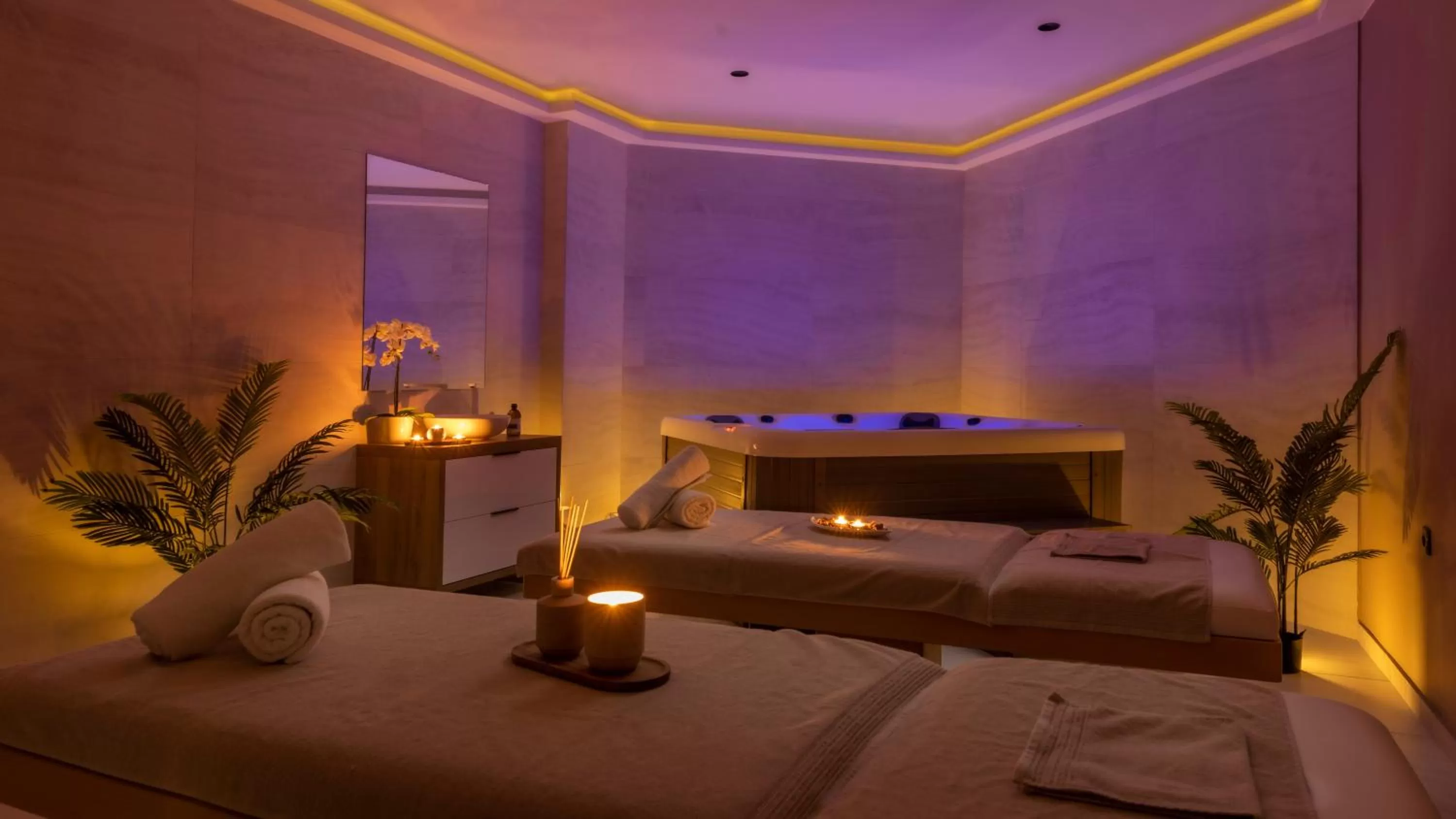 Massage, Bed in Grand Hotel Zagreb