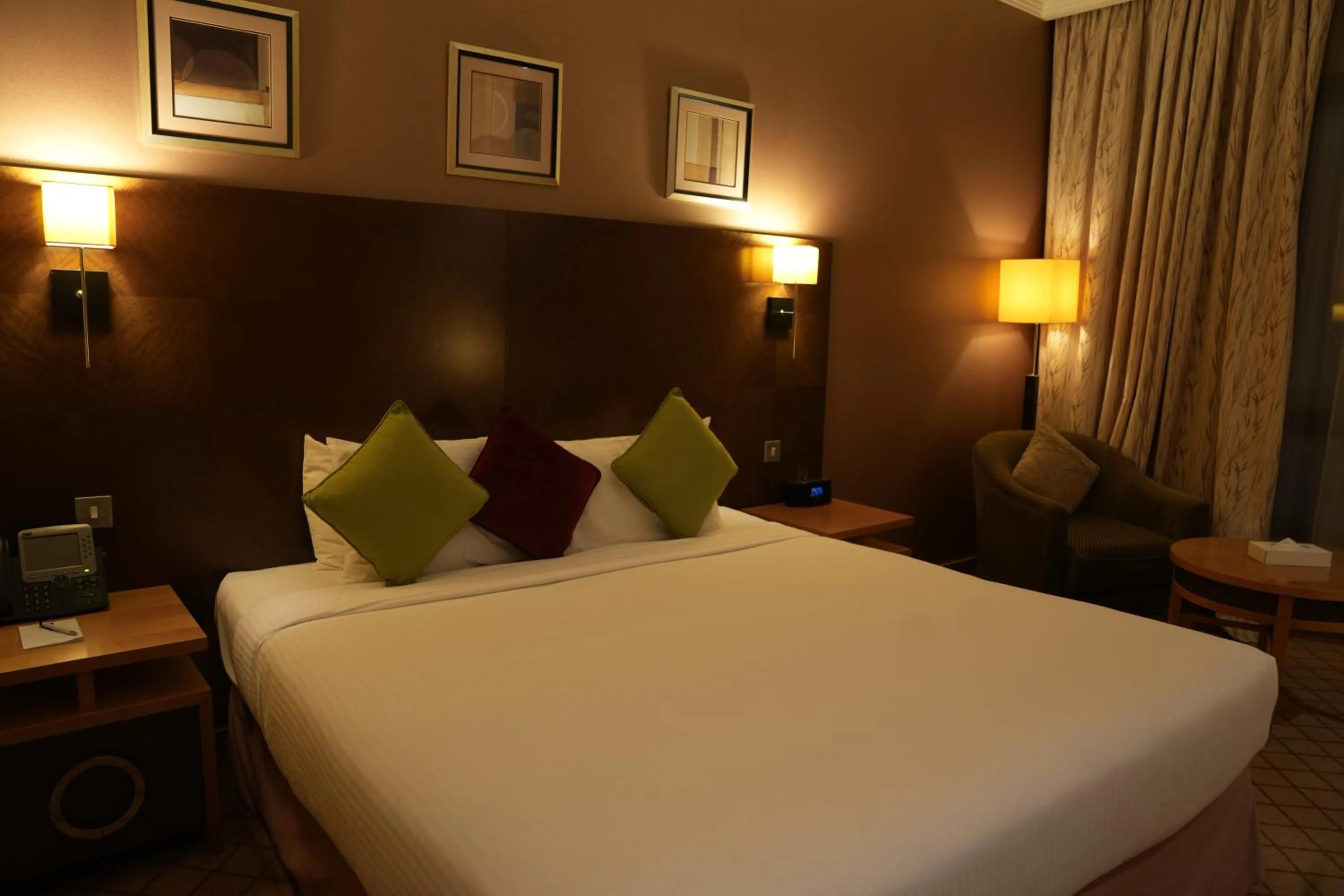 Bed in Millennium Central Kuwait Downtown