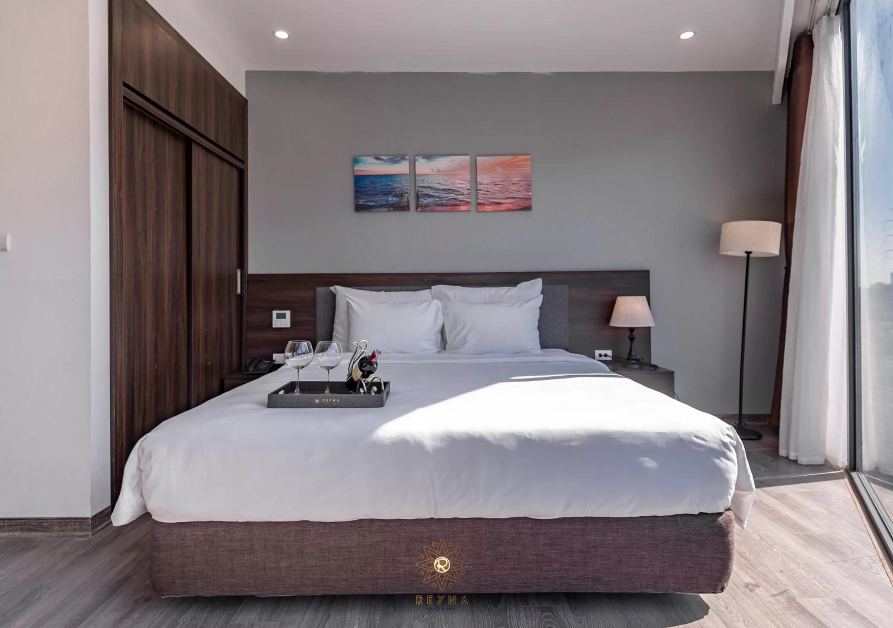 Bed in Reyna Hotel Hanoi & Spa