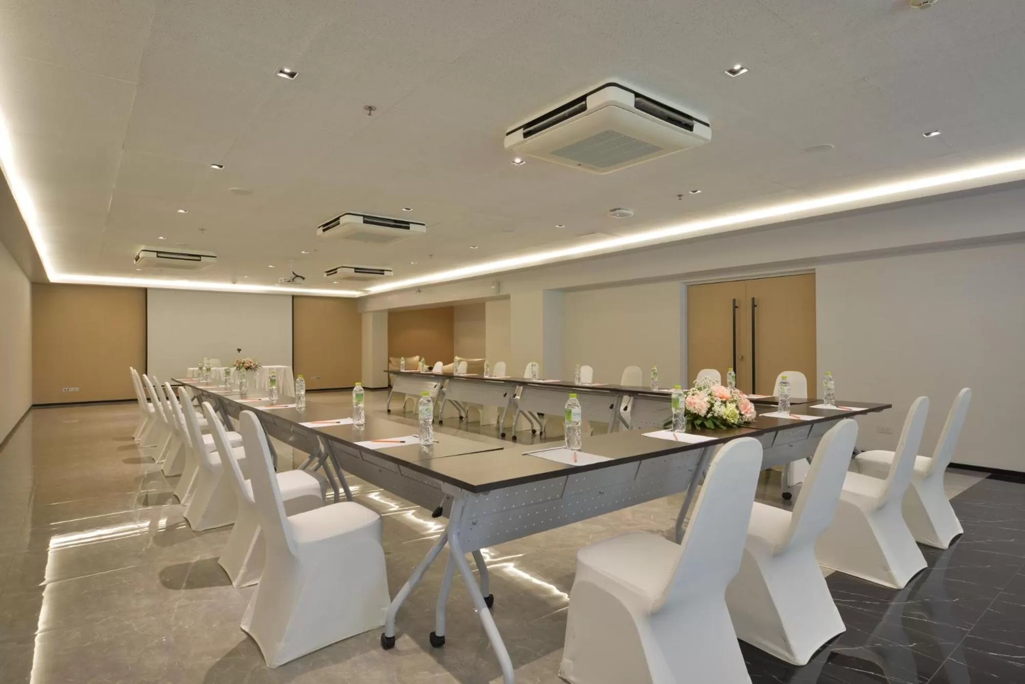 Meeting/conference room in Tinidee Hotel Bangkok Golf Club