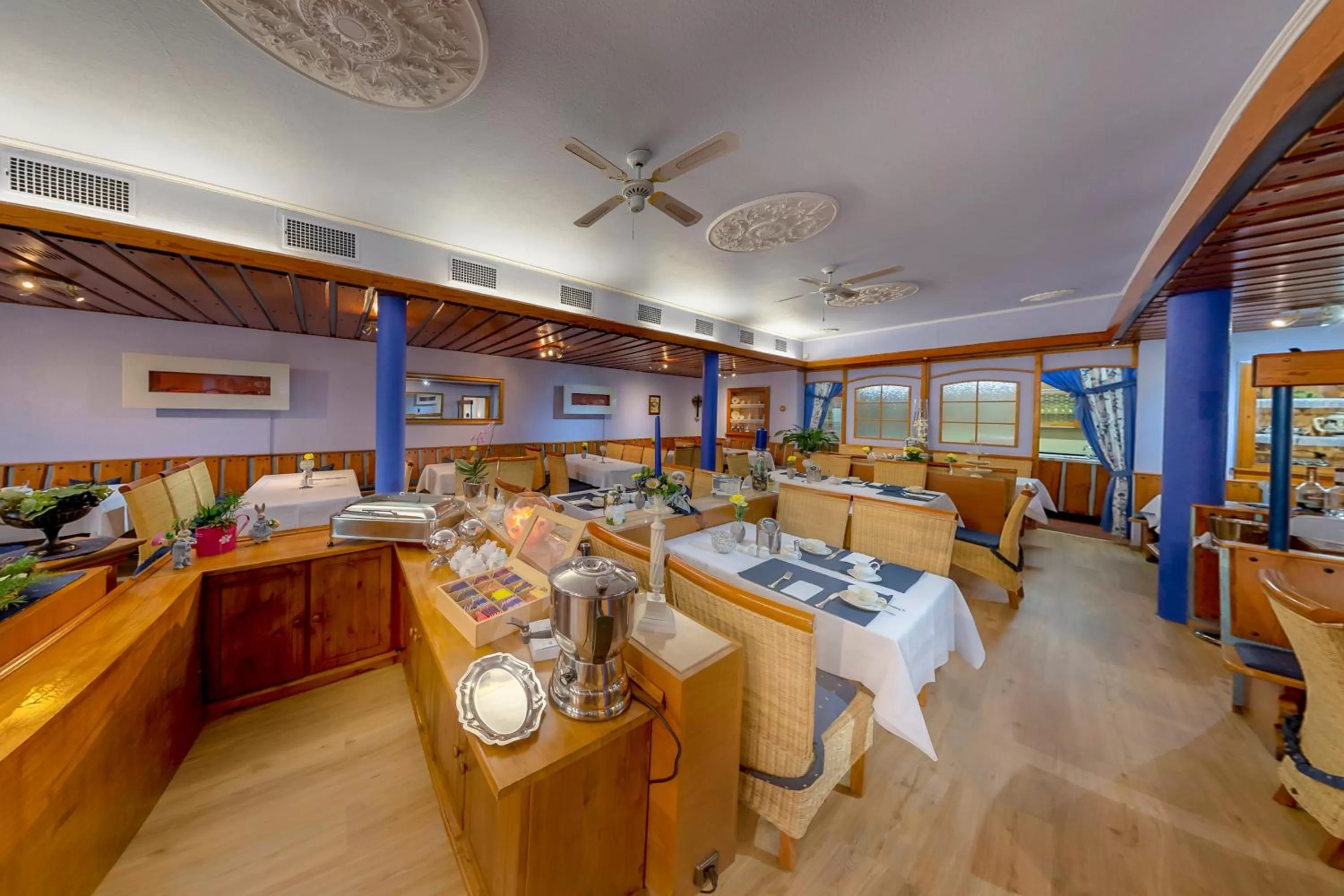 Restaurant/places to eat in Hotel Höhn