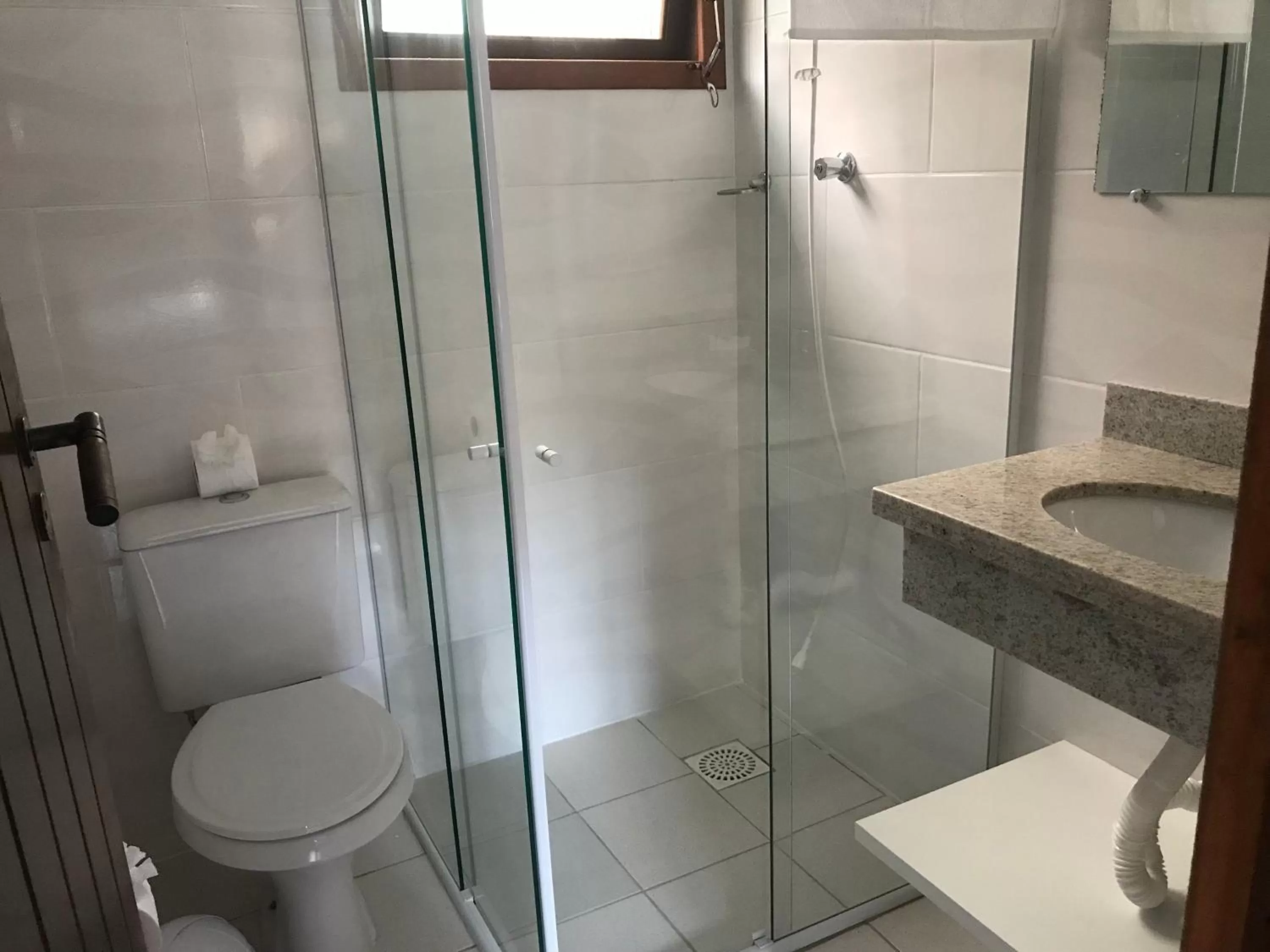 Bathroom in Beach House Floripa - Sunset