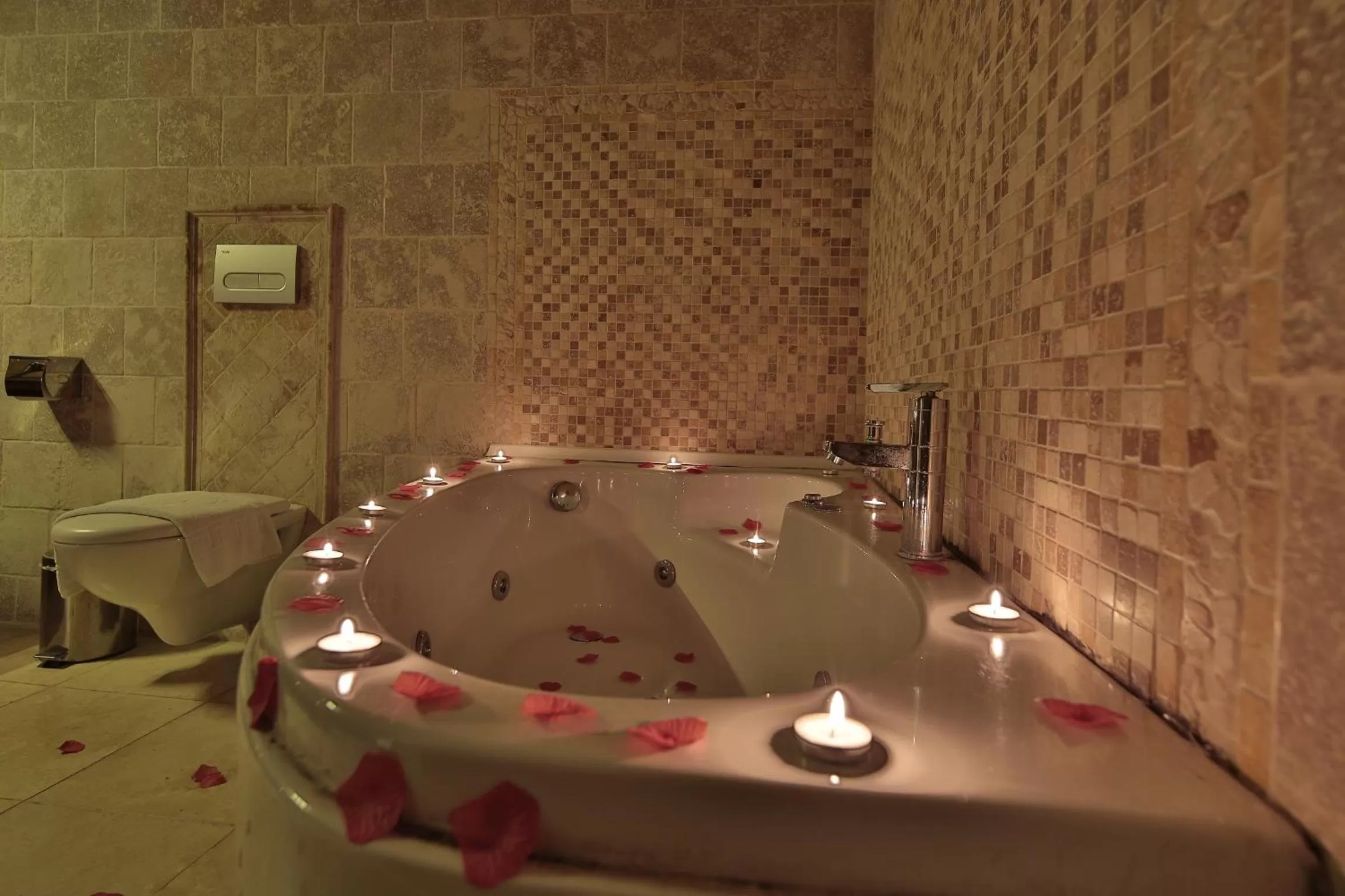 Other in Shoestring Cave House