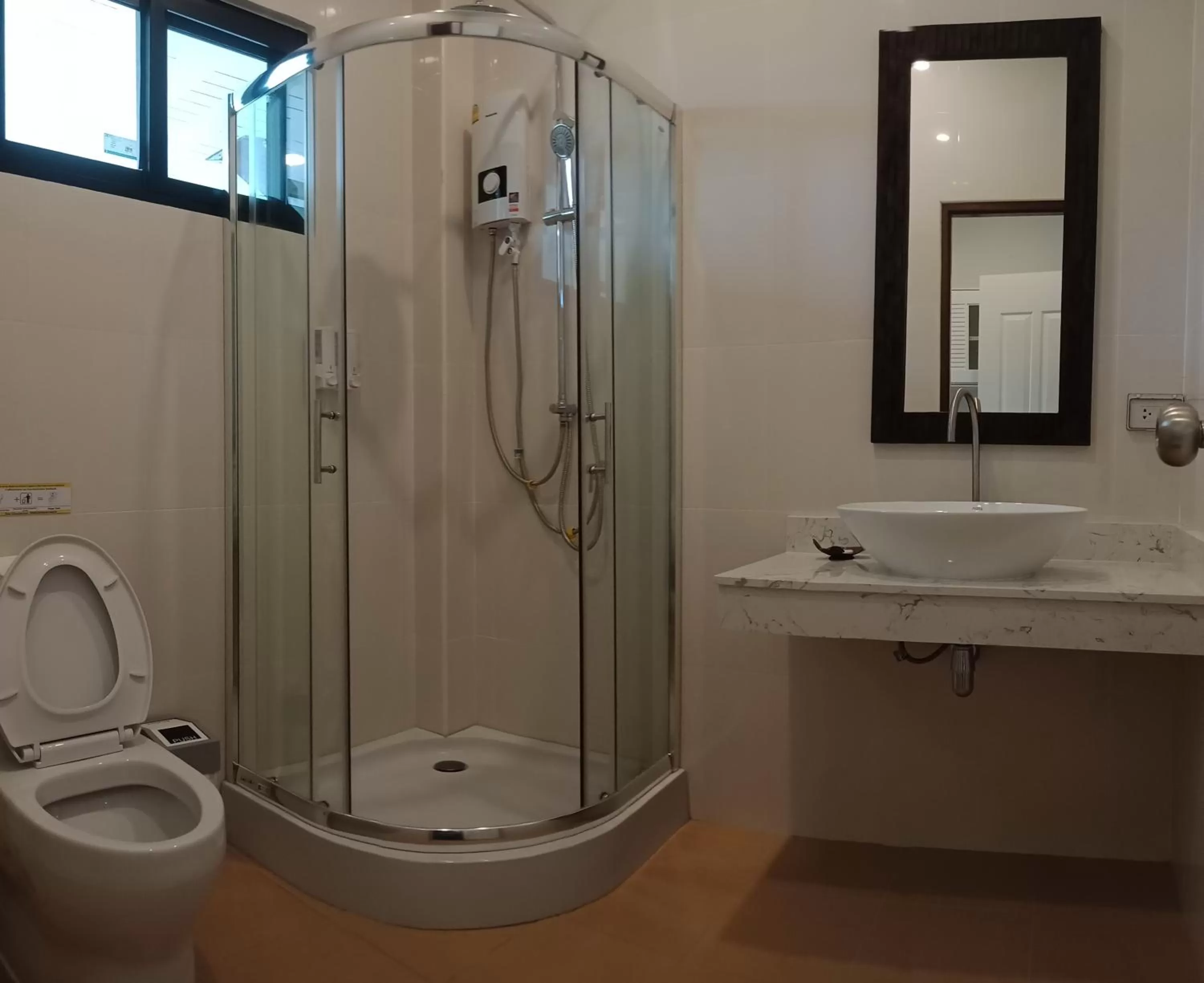 Shower in ThaiLife Wellness & Meditation Resort- SHA Plus