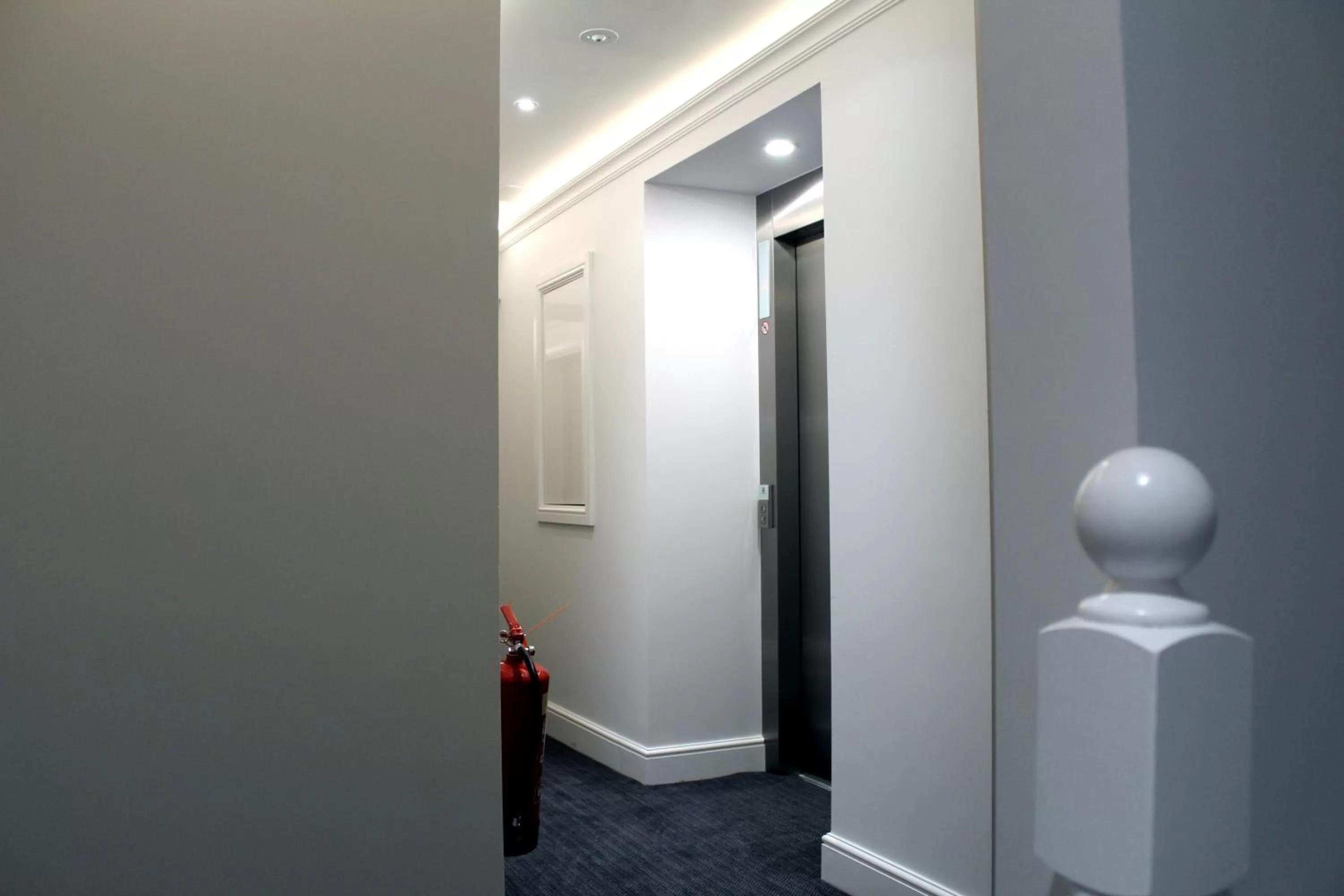 Floor plan in 1 Craven Hill Gardens