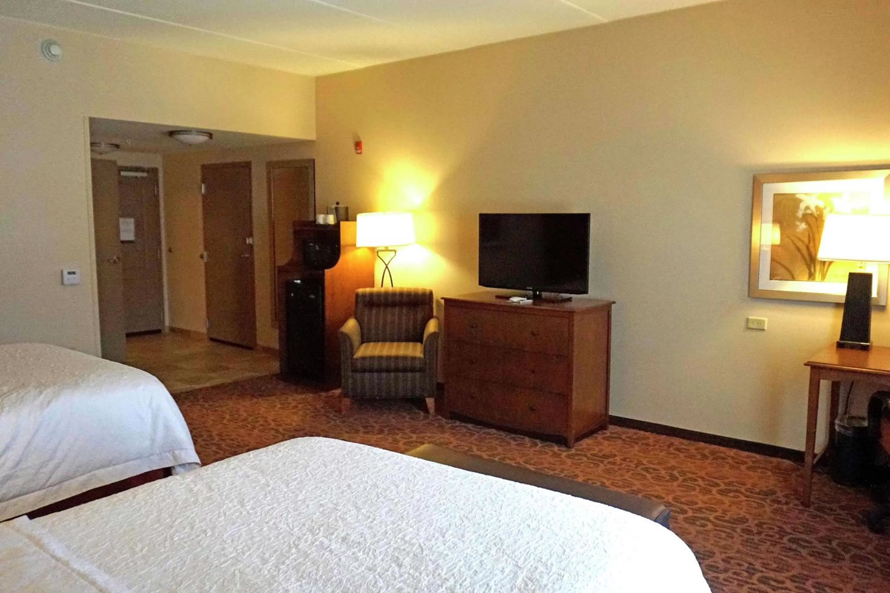 Bedroom, Bed in Hampton Inn Waynesburg