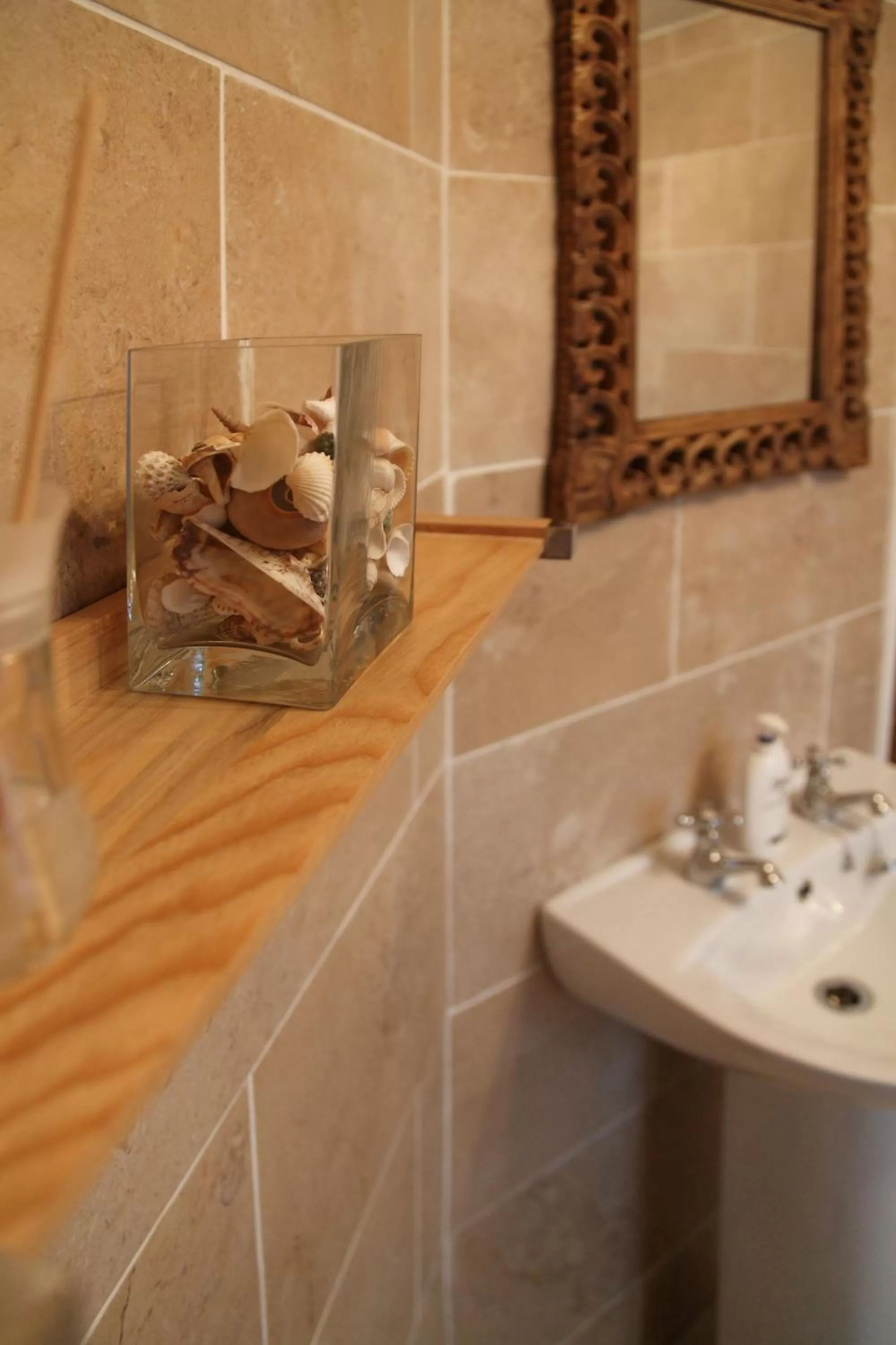 Bathroom in The Windmill Inn - Whitby