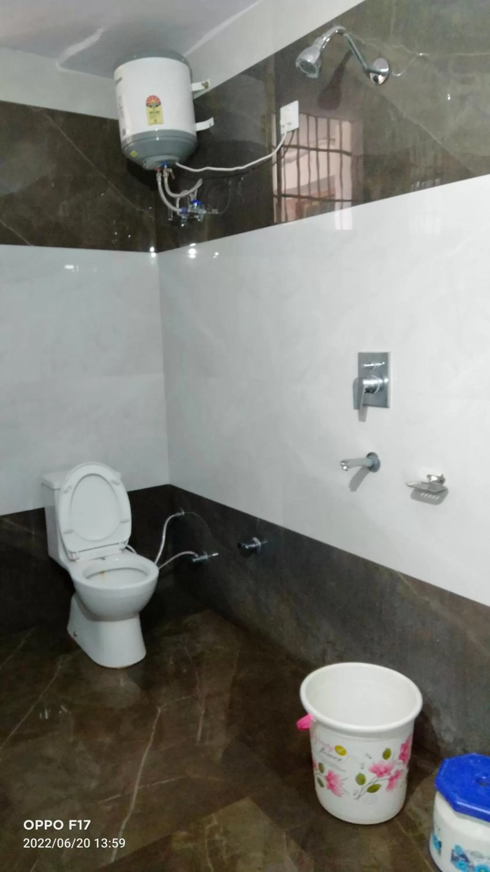 Bathroom in Hotel Diamond Ring Chandigarh