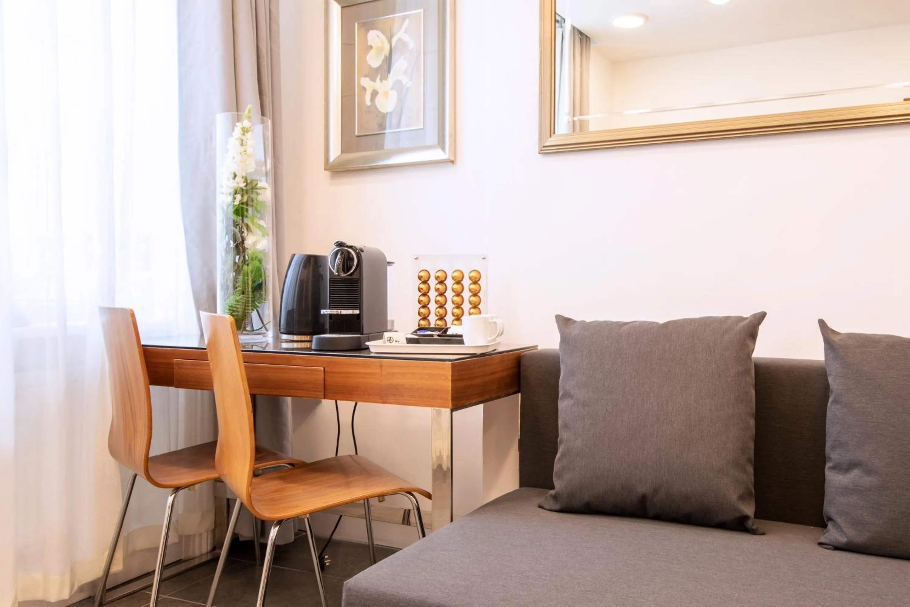 Coffee/tea facilities in City Inn Russell Square