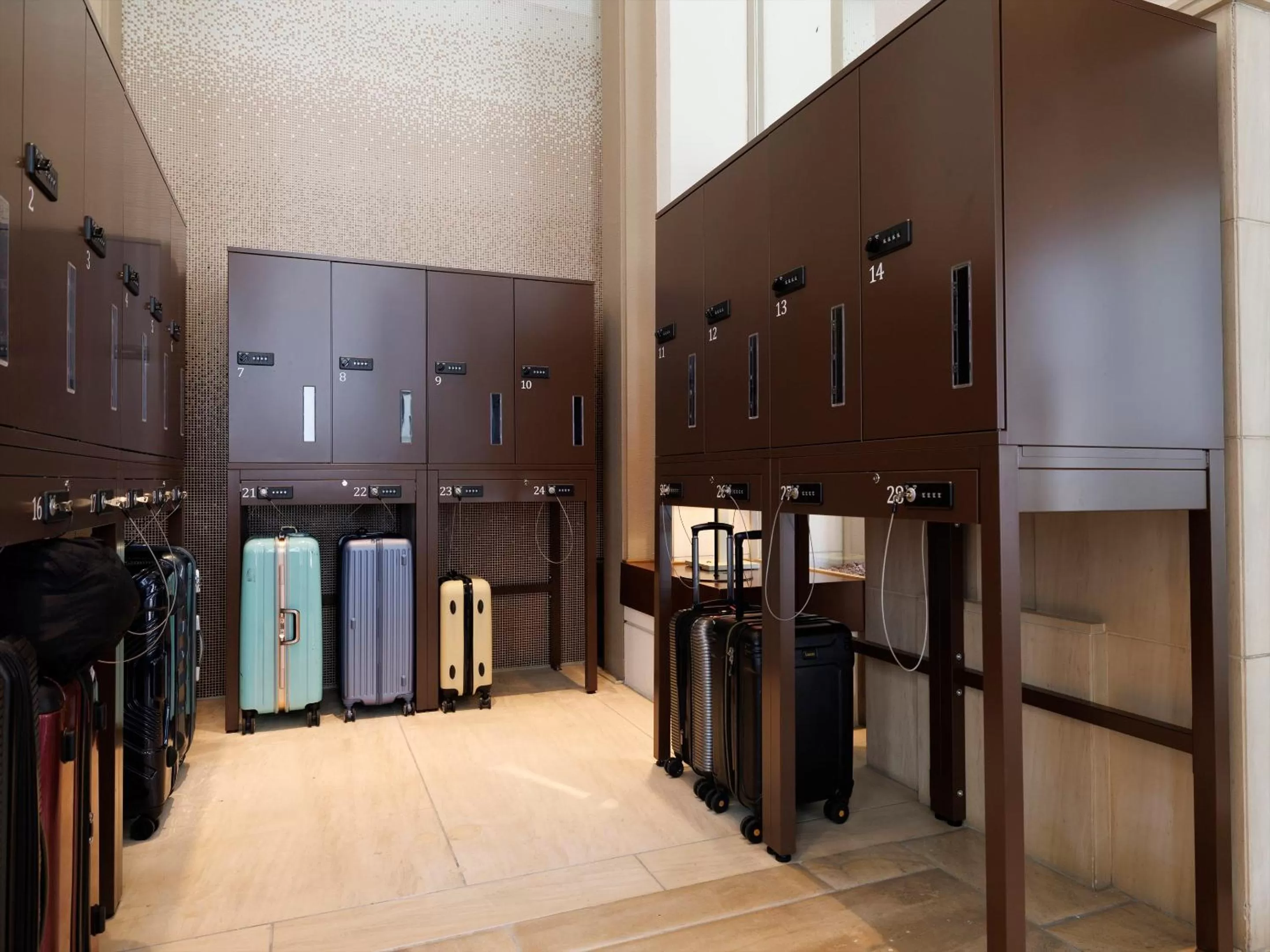 microwave in JR Kyushu Hotel Blossom Fukuoka