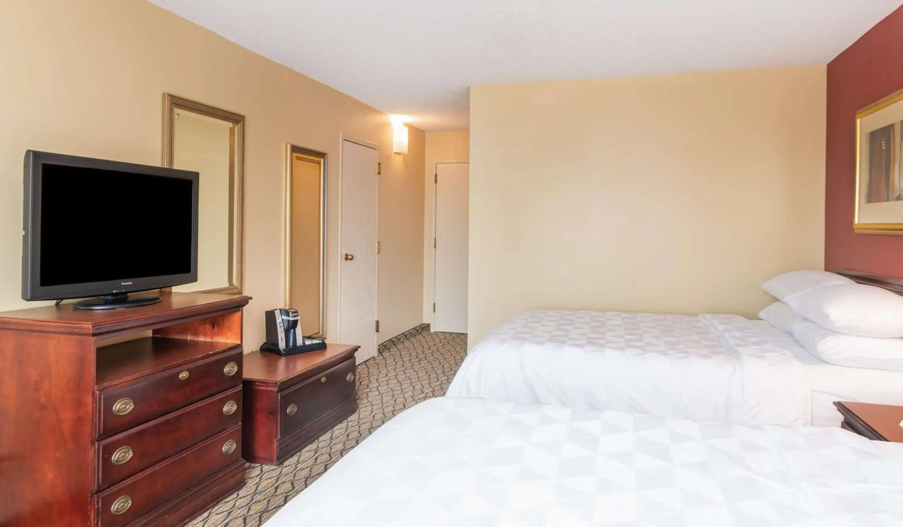 Queen Room with Two Queen Beds and Roll-In Shower - Disability Access in Aviator Hotel & Suites, BW Signature Collection Queen Room with Two Queen Beds and Roll-In Shower - Disability Access in Aviator Hotel & Suites, BW Signature Collection