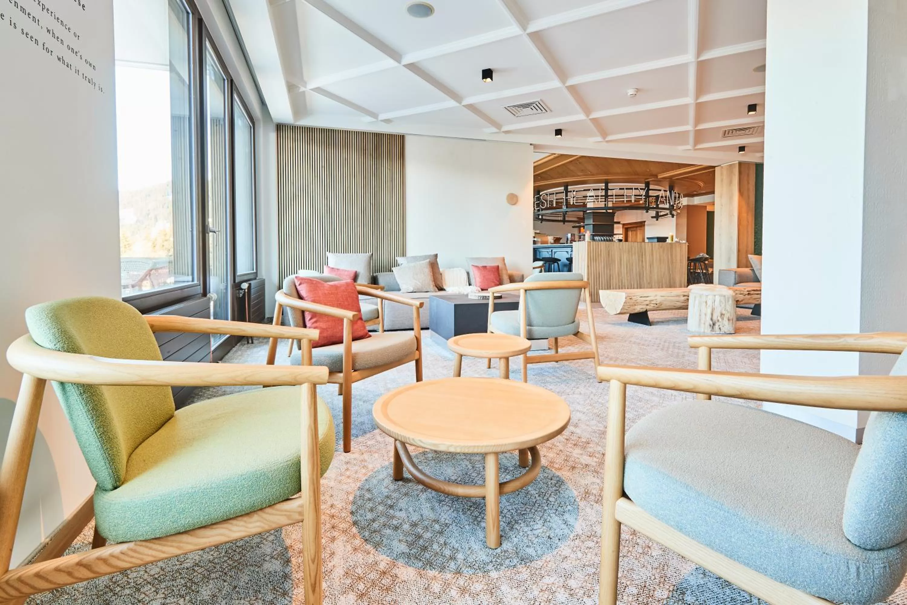 Lobby or reception in Victoria Hotel & Residence