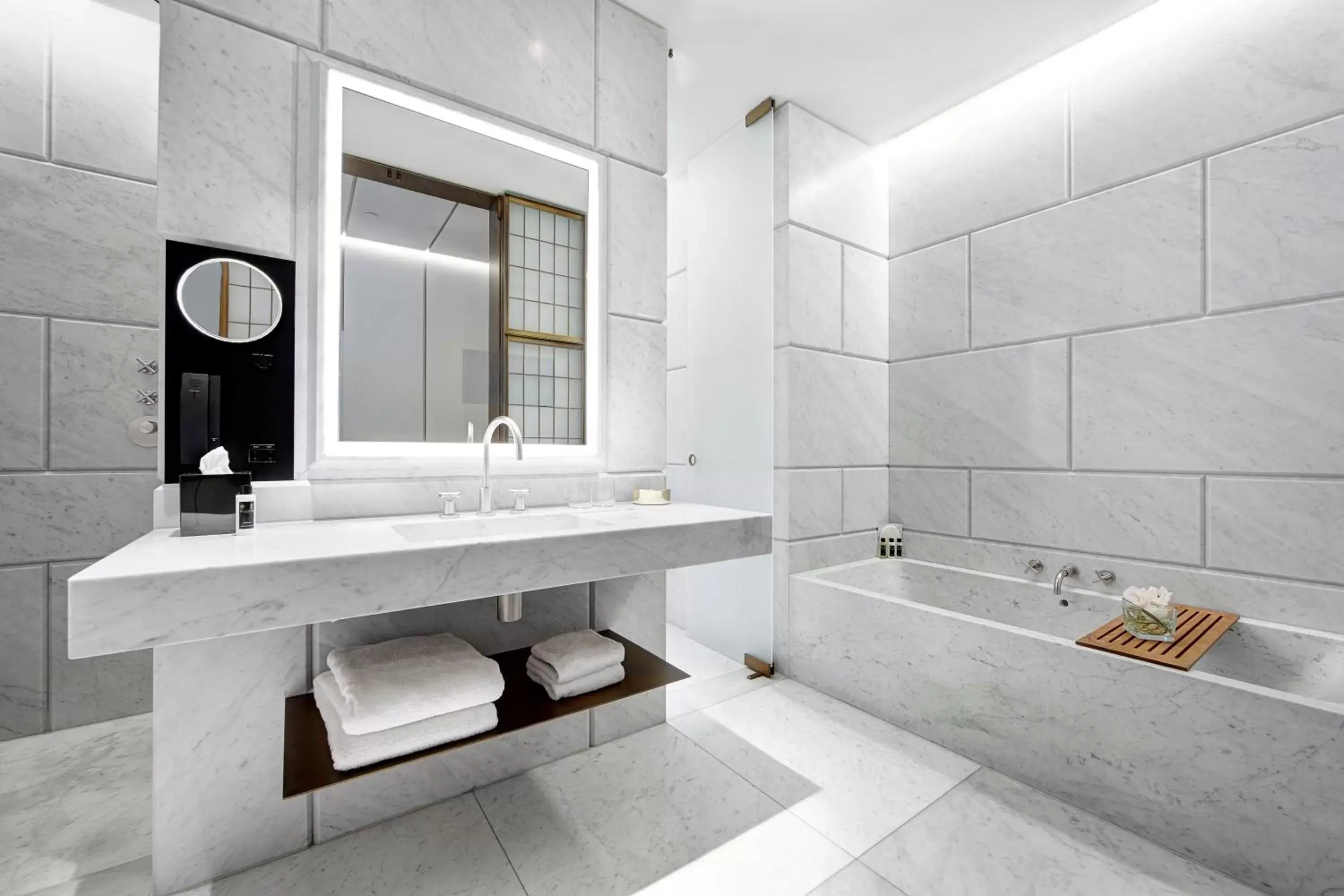 Grand Deluxe King or Twin Room in Hotel Cafe Royal Grand Deluxe King or Twin Room in Hotel Cafe Royal