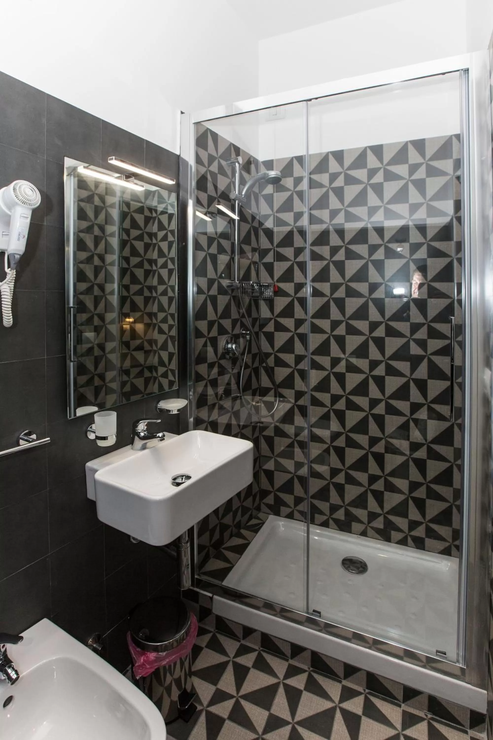 Shower in Malù Suites