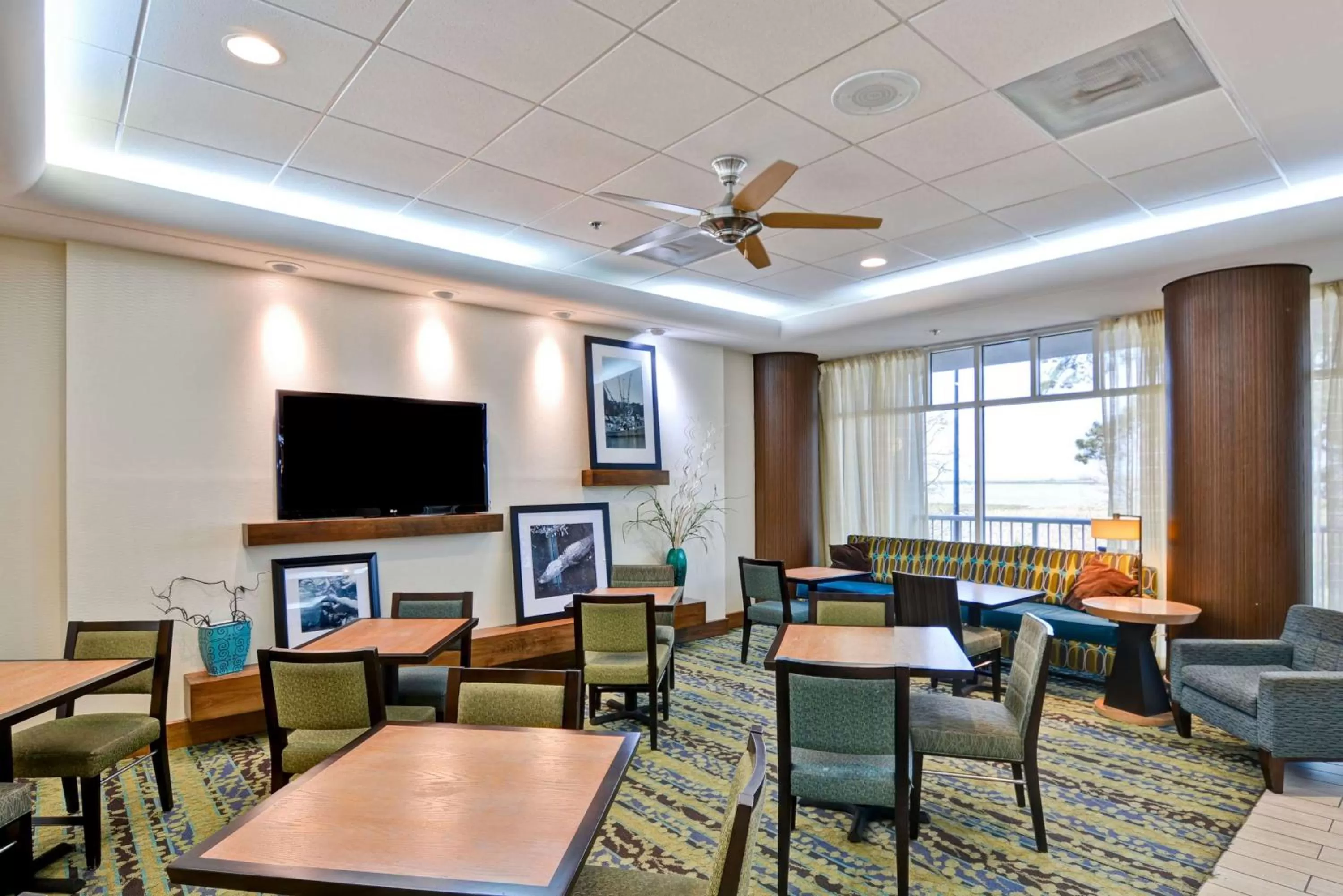 Restaurant/places to eat in Hampton Inn Mobile/East Bay