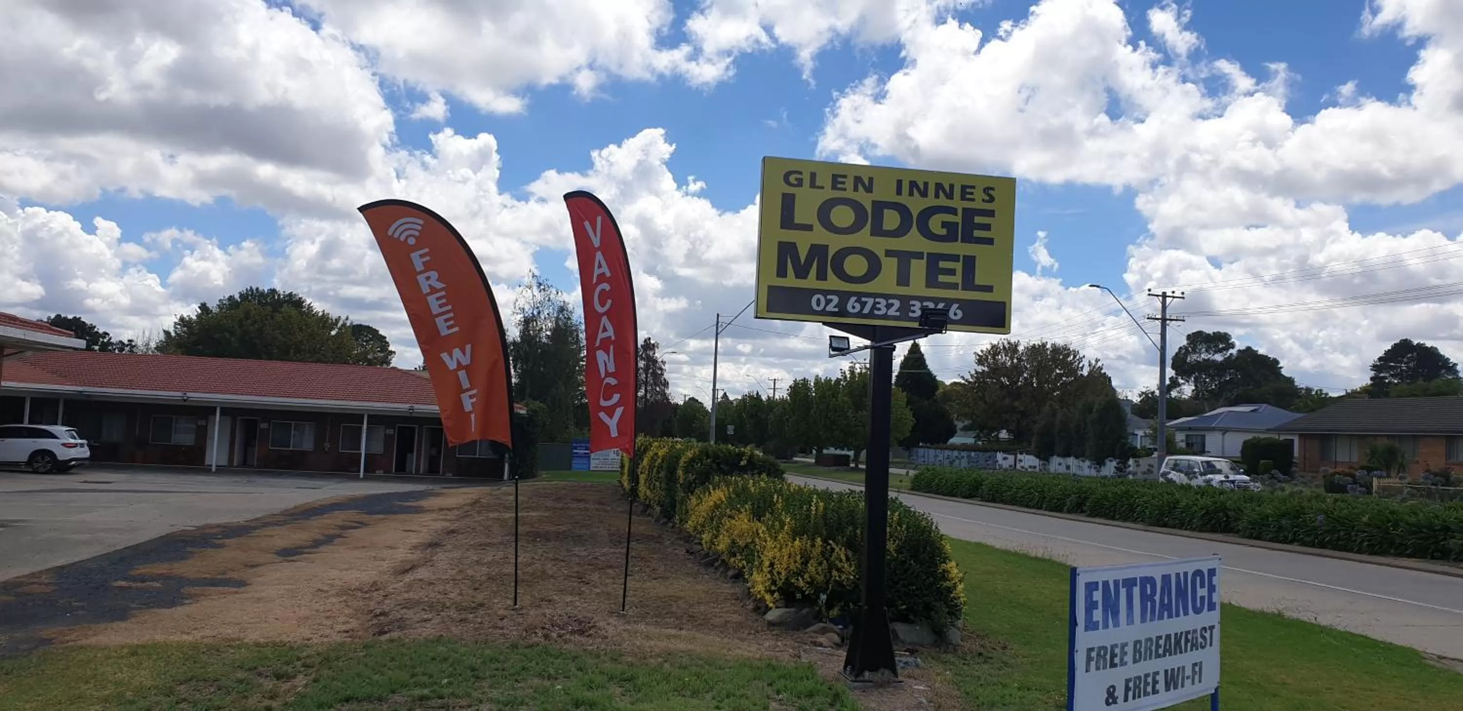 Property building in Glen Innes Lodge Motel